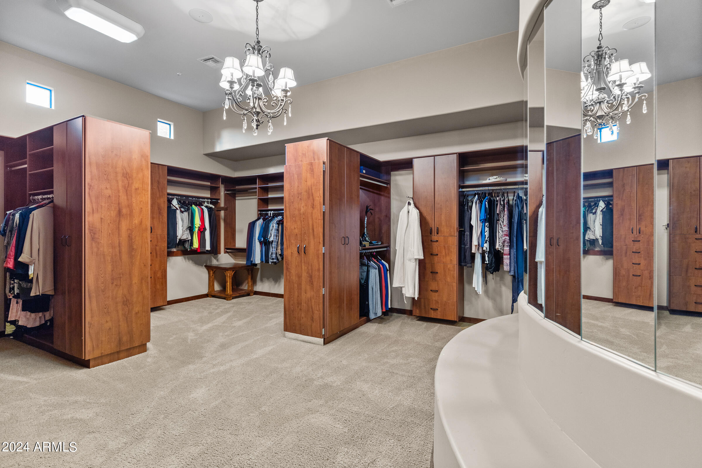 4320 N DIAMOND POINT Circle