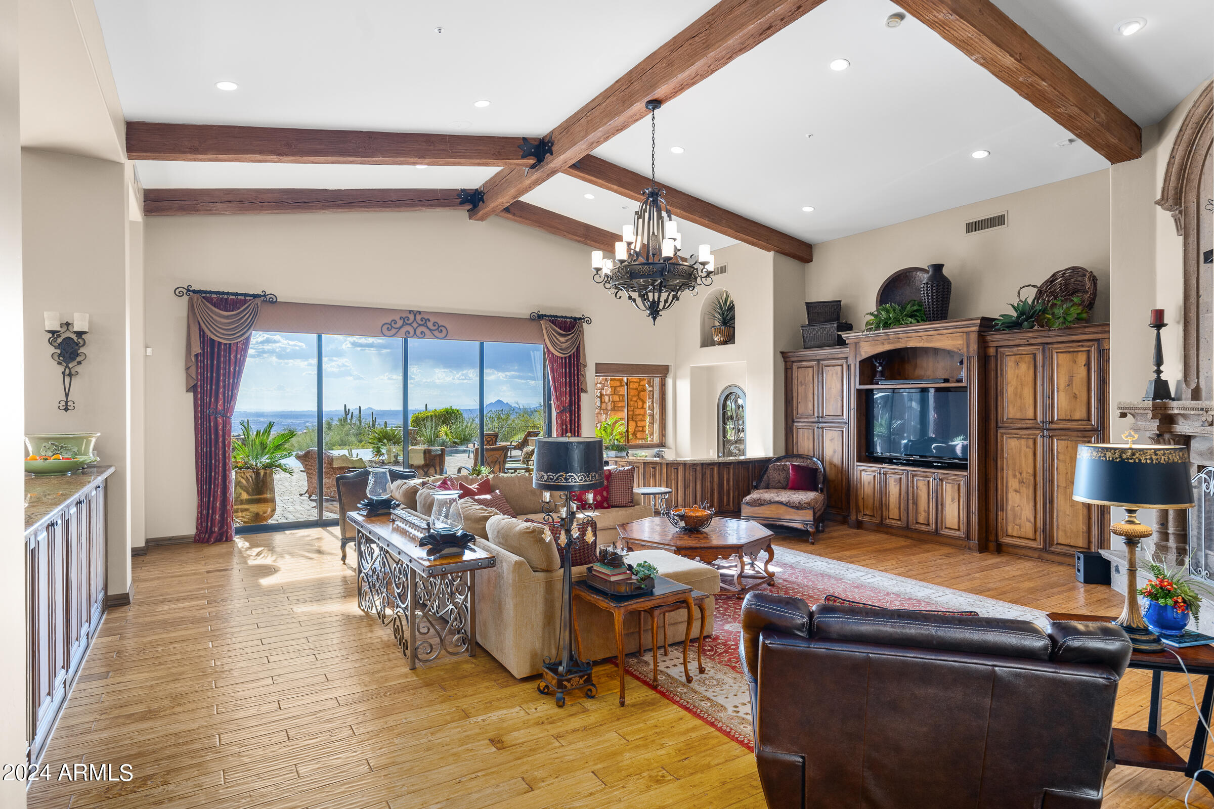 4320 N DIAMOND POINT Circle