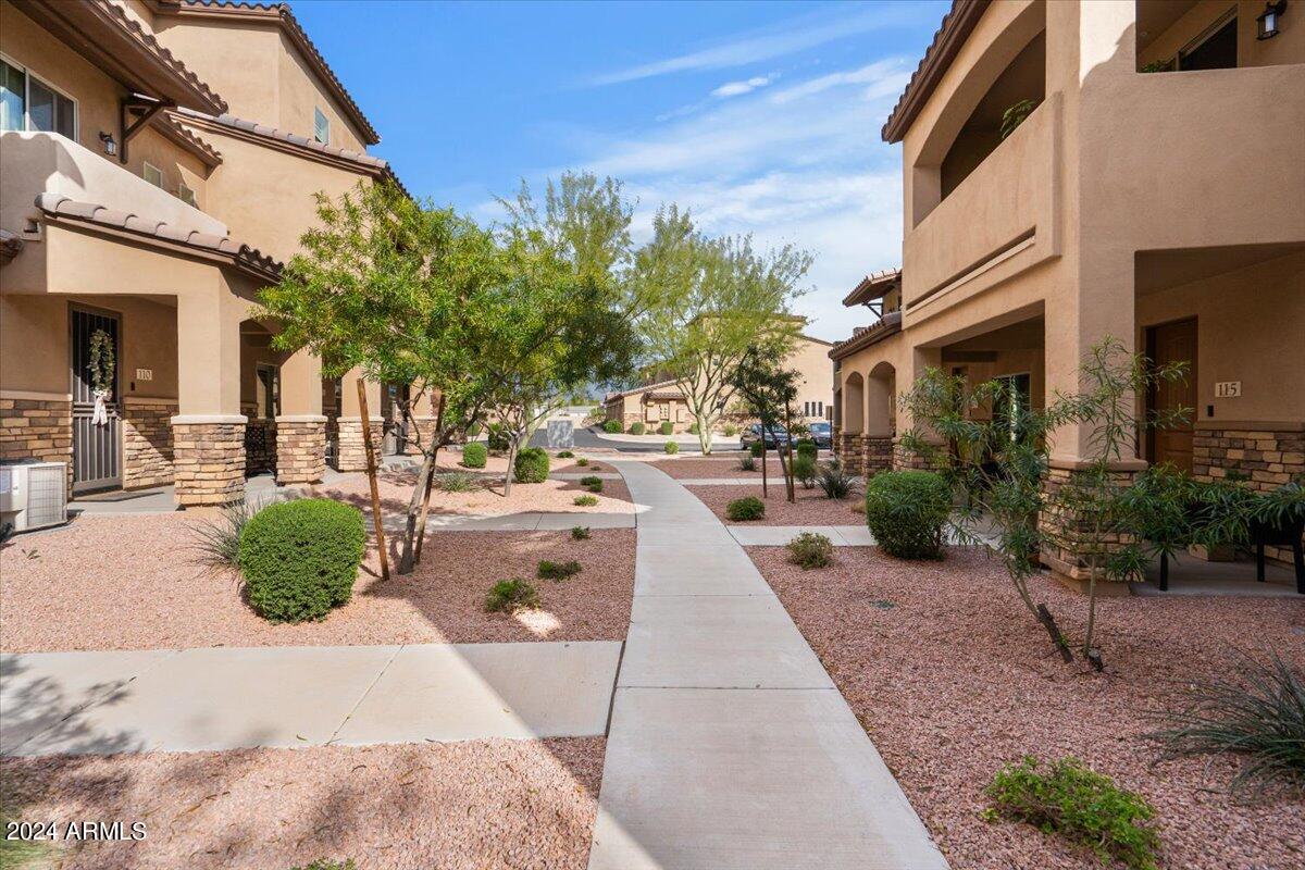 2821 S SKYLINE Drive, 115