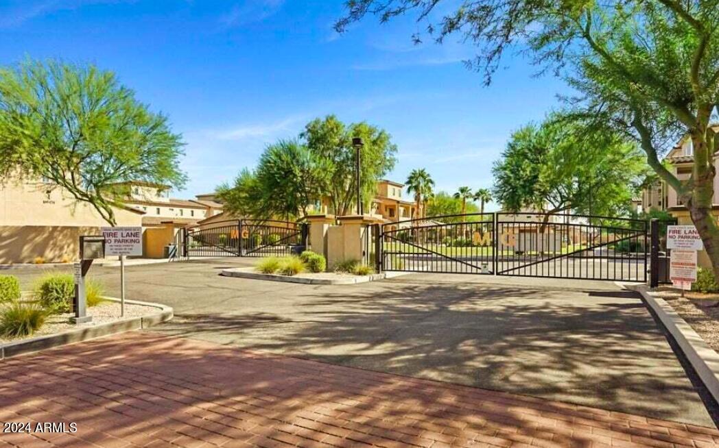 2821 S SKYLINE Drive, 115