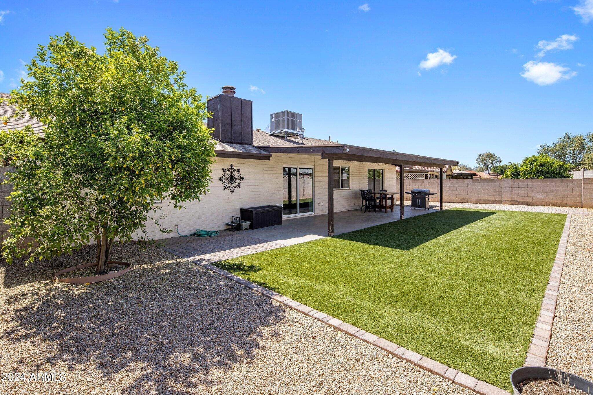 4616 E CONTESSA Street