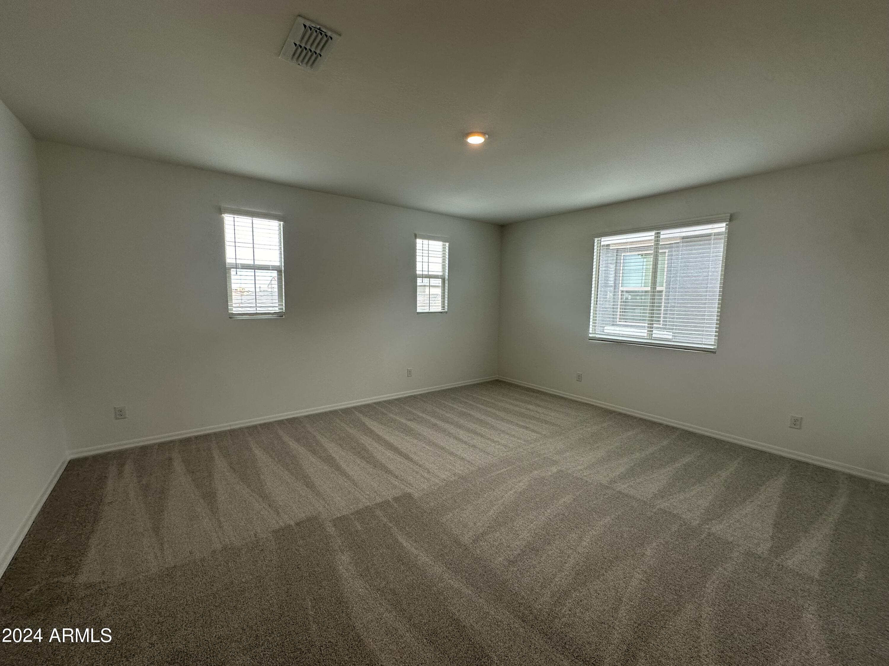 9431 E SECTOR Drive