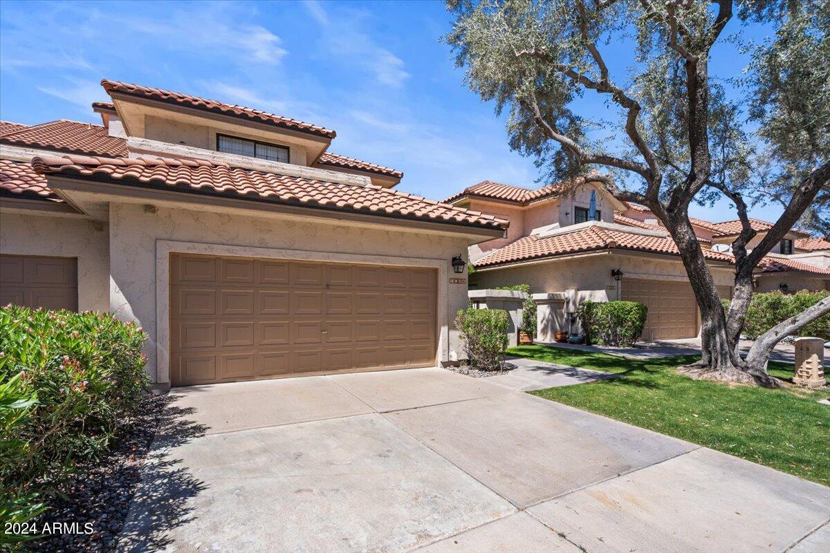 9705 E MOUNTAIN VIEW Road, 1084