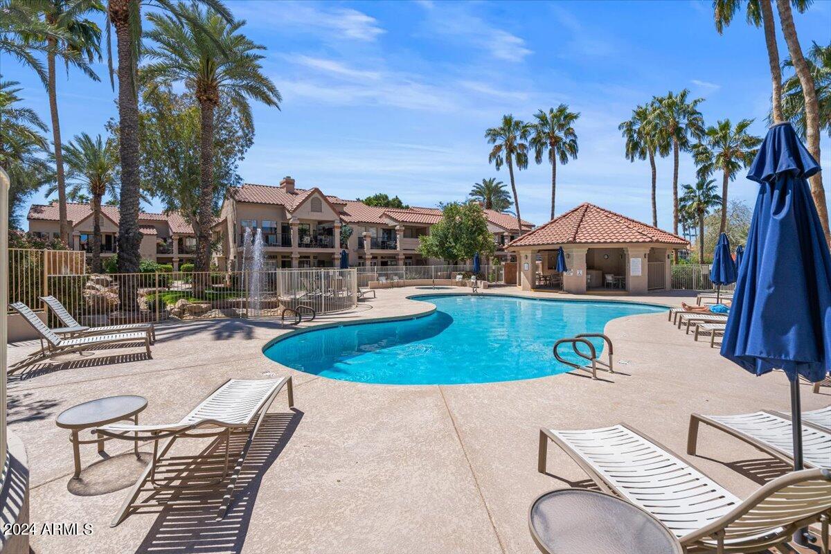 9705 E MOUNTAIN VIEW Road, 1084