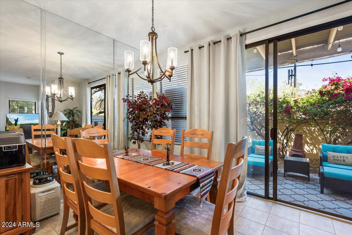 9705 E MOUNTAIN VIEW Road, 1084