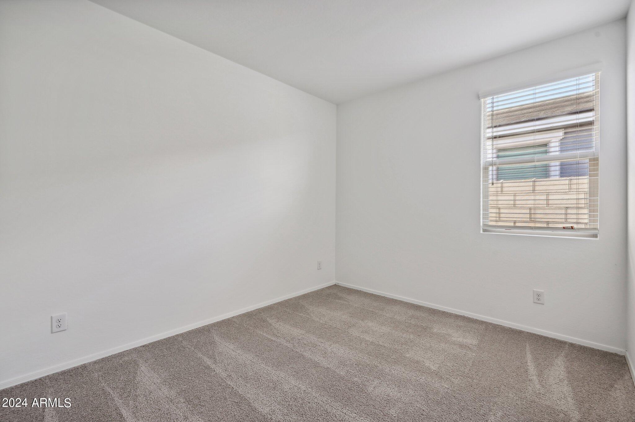 24088 W HIDALGO Avenue