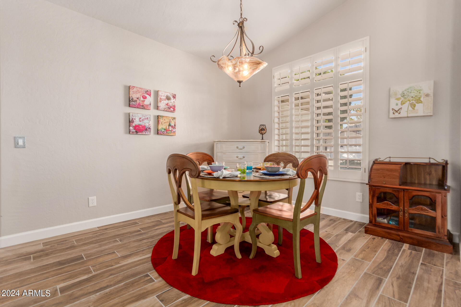 1323 W INDIGO Drive