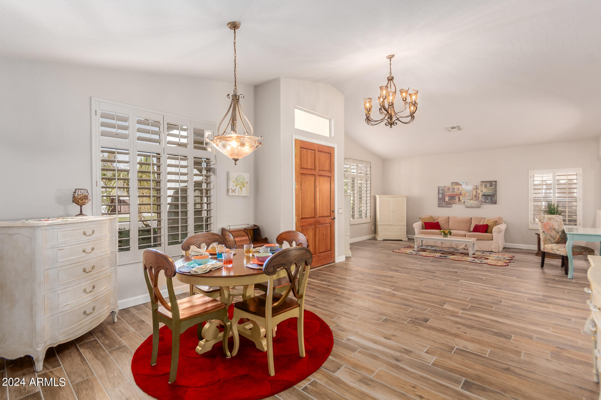 1323 W INDIGO Drive