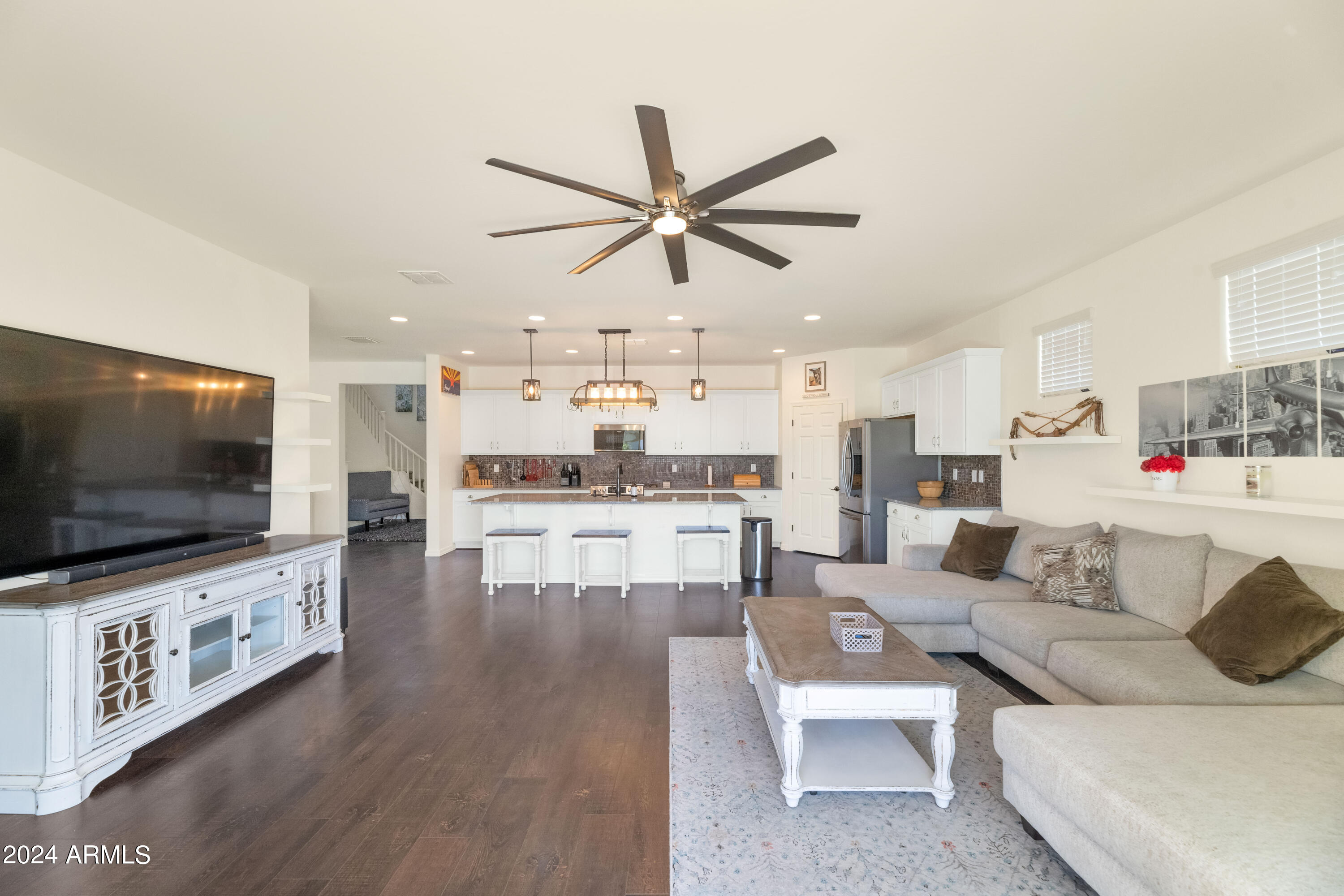 3319 W FAWN Drive