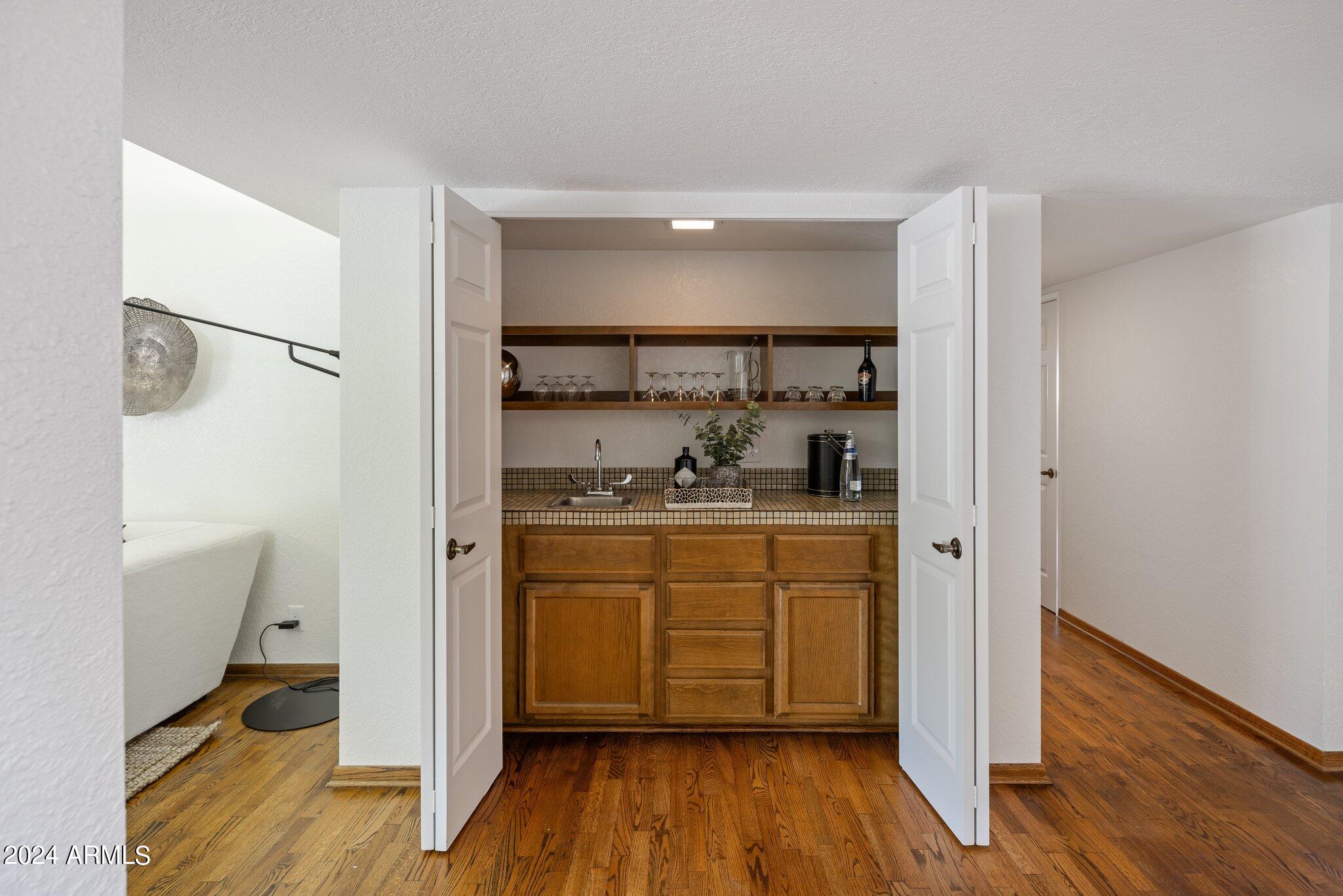 4914 E CHERYL Drive