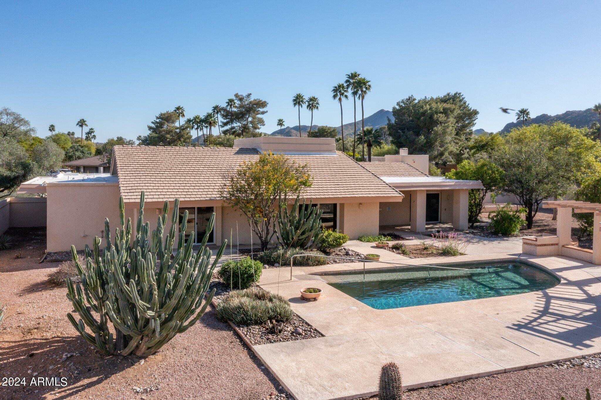 4914 E CHERYL Drive