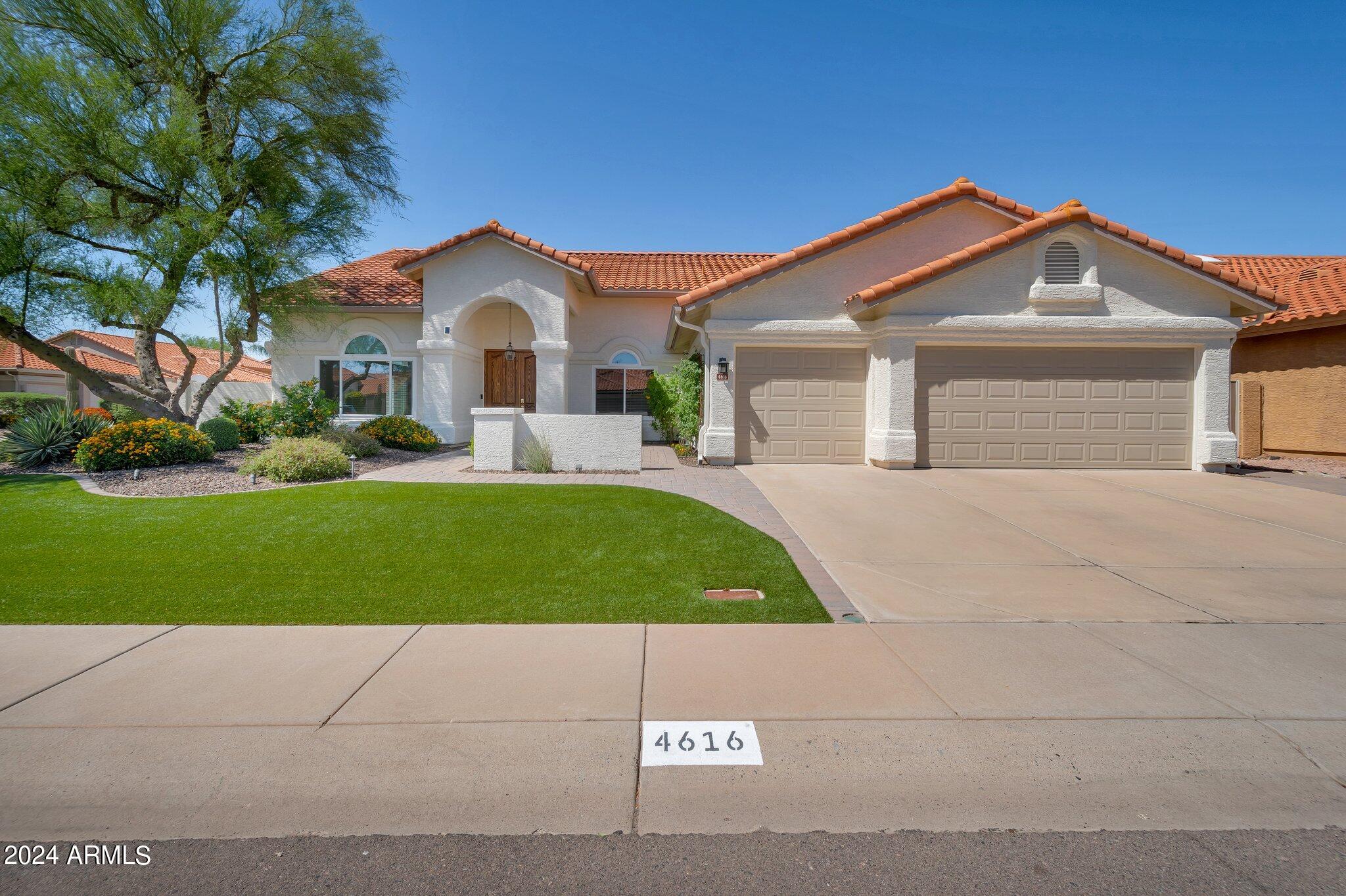 4616 E GELDING Drive
