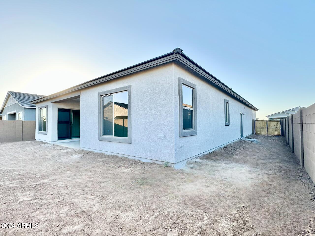 22661 E LORDS Way