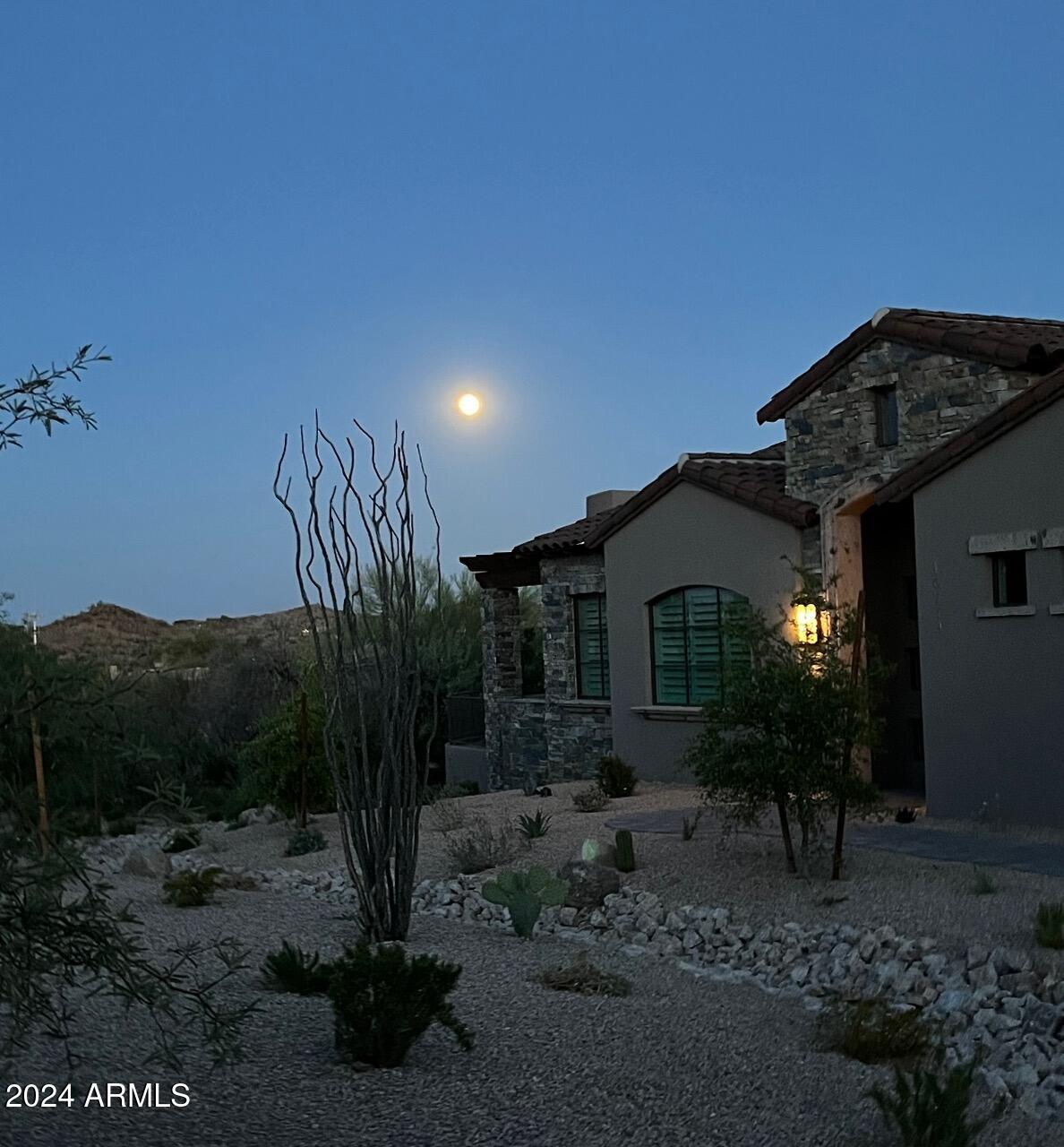 10779 E Whitethorn Drive