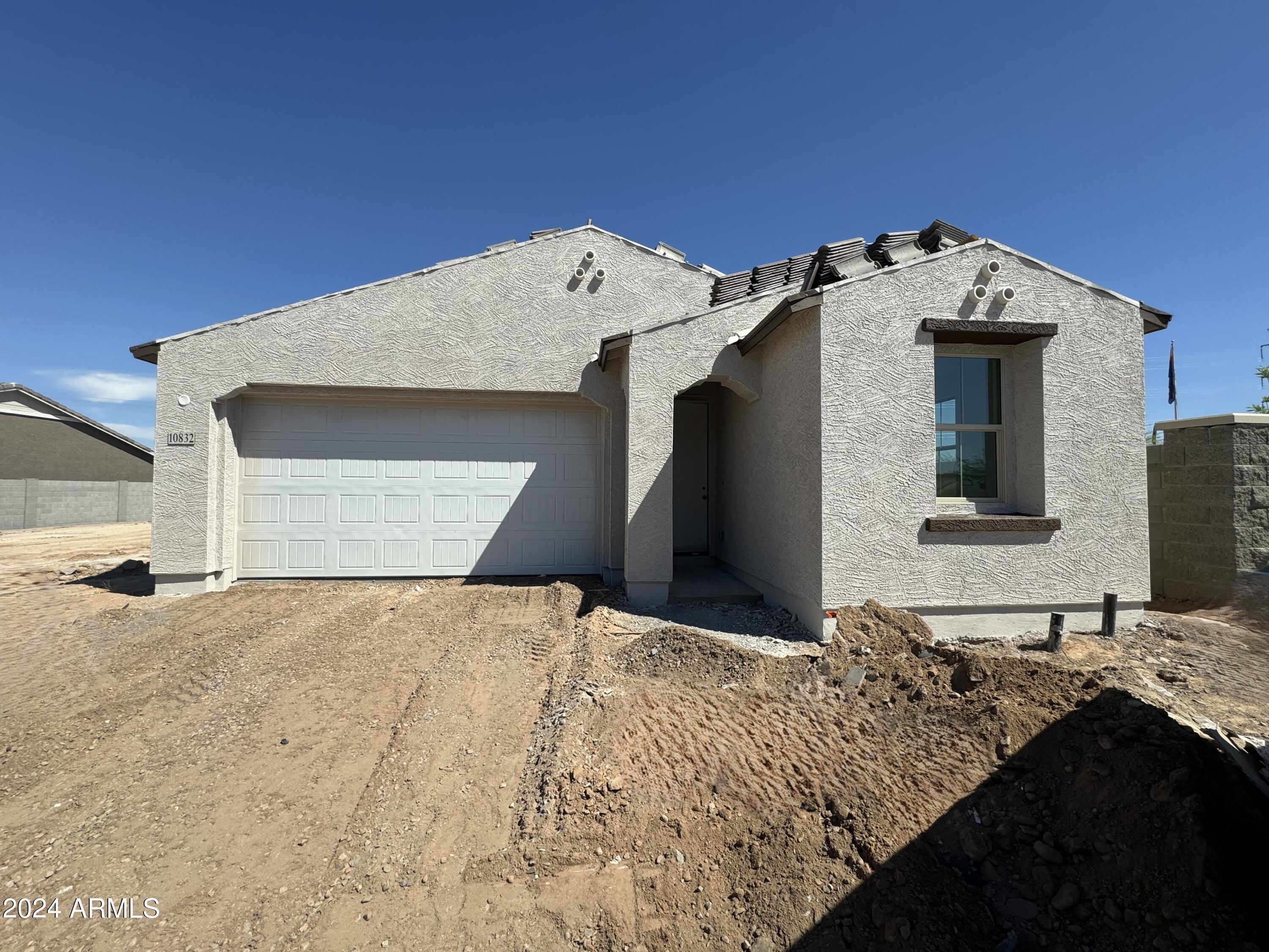 10832 W LUXTON Lane