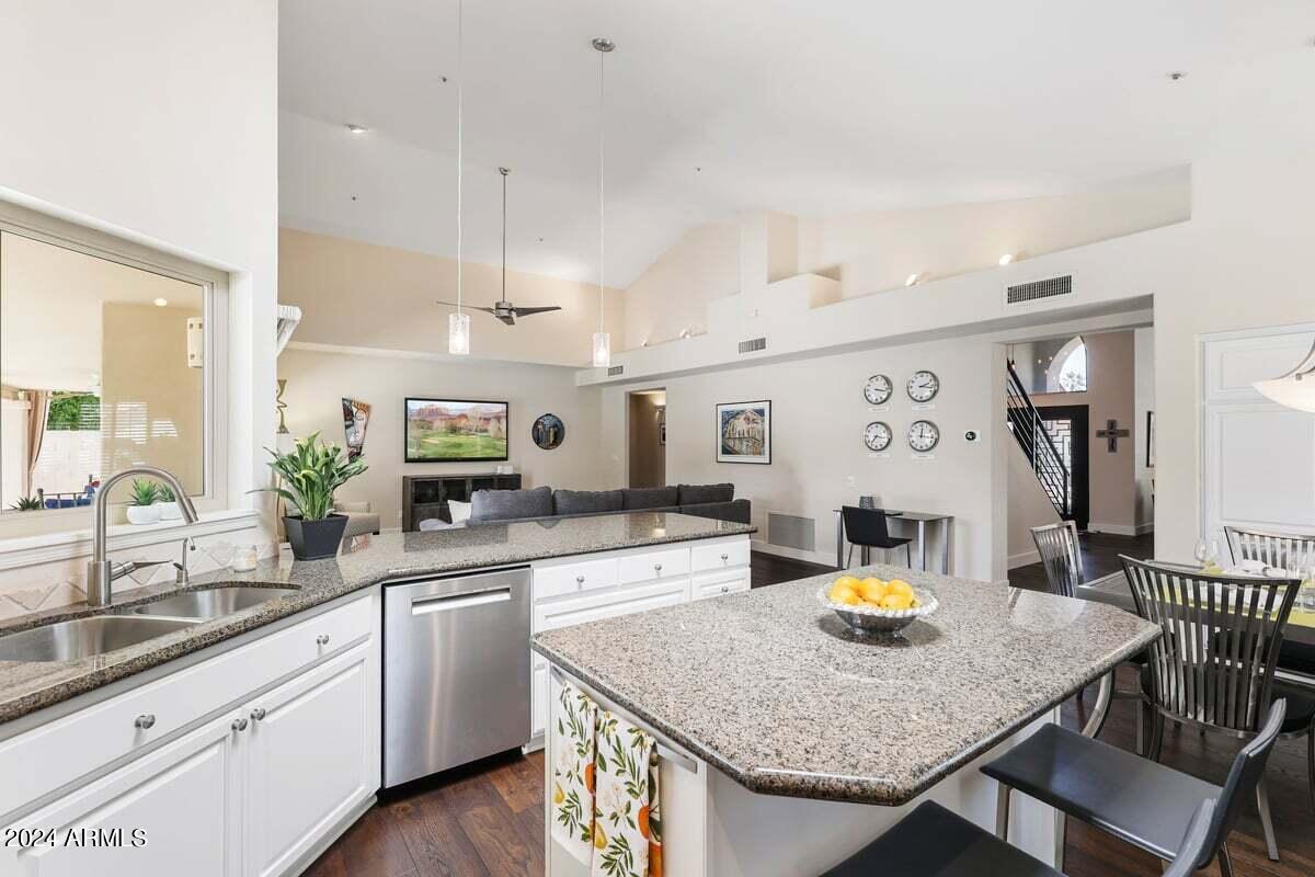 10785 E TERRA Drive