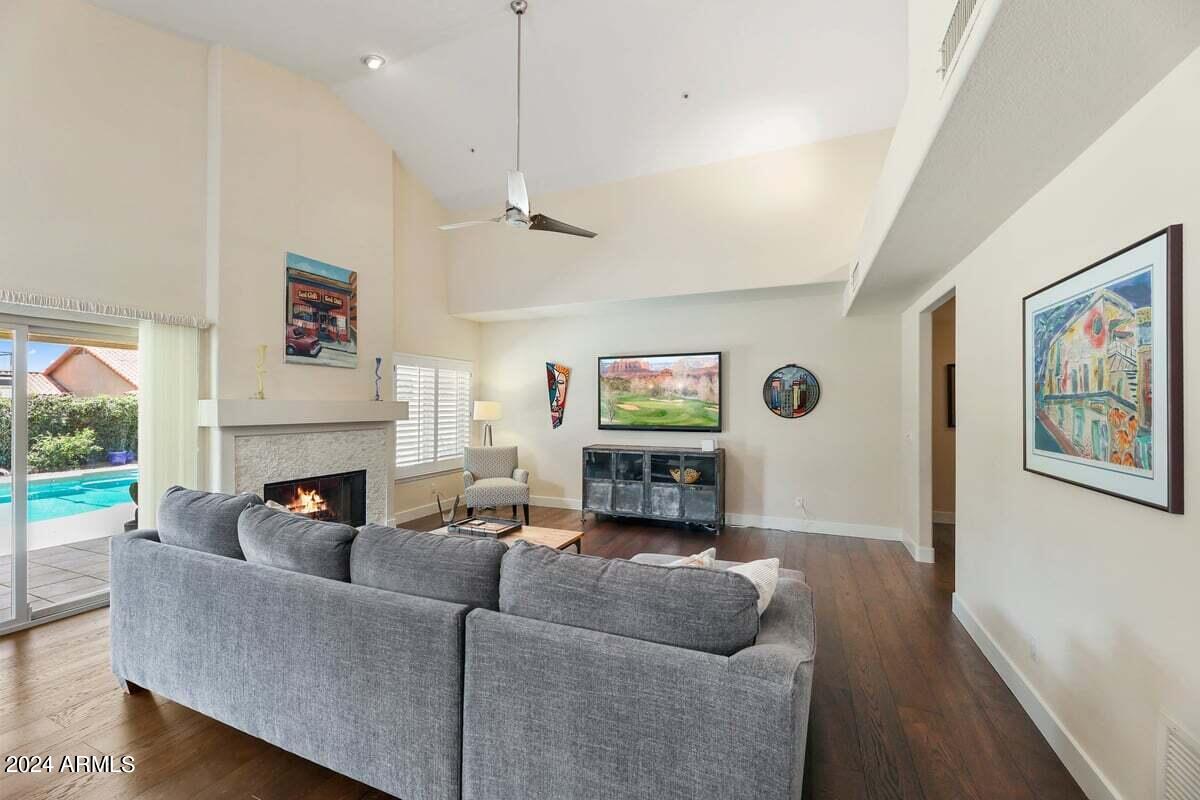 10785 E TERRA Drive