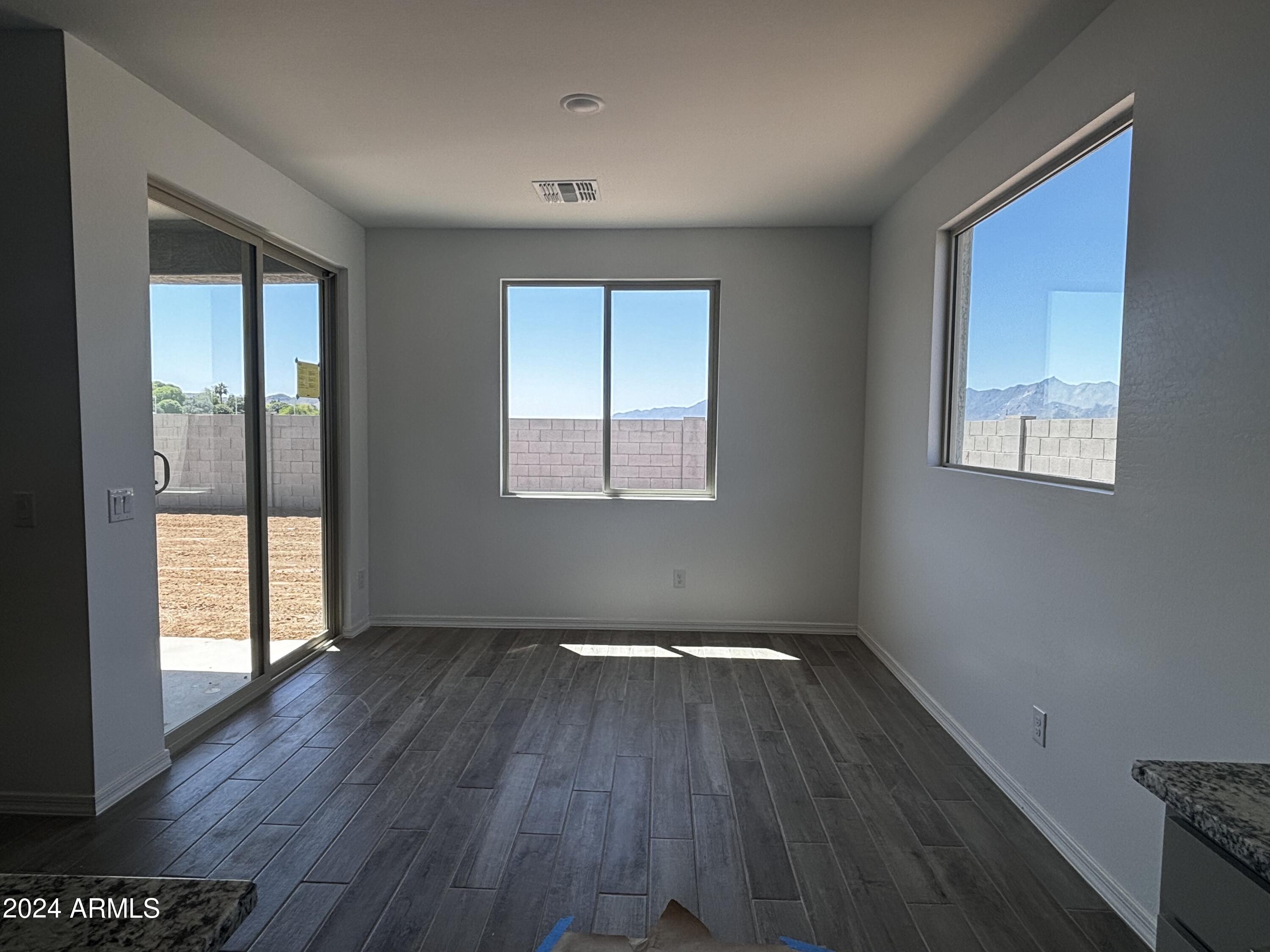 5527 W THURMAN Drive