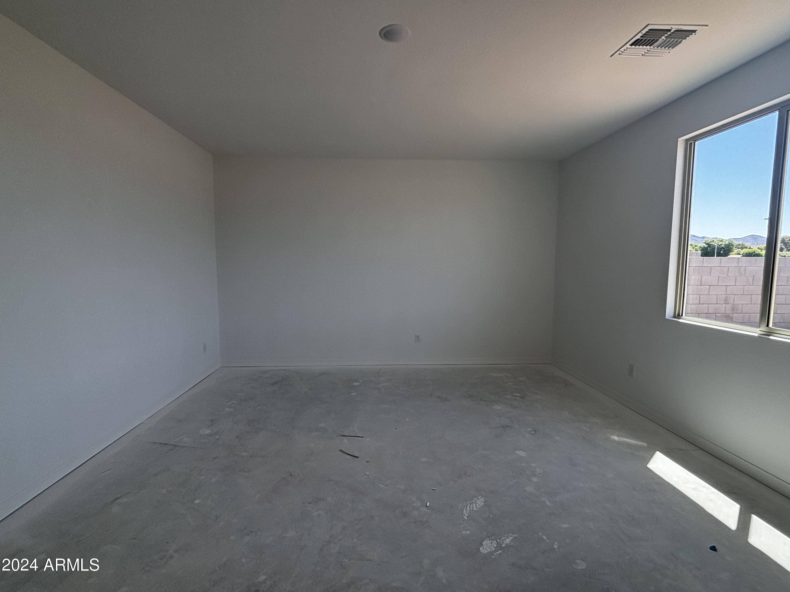 5527 W THURMAN Drive