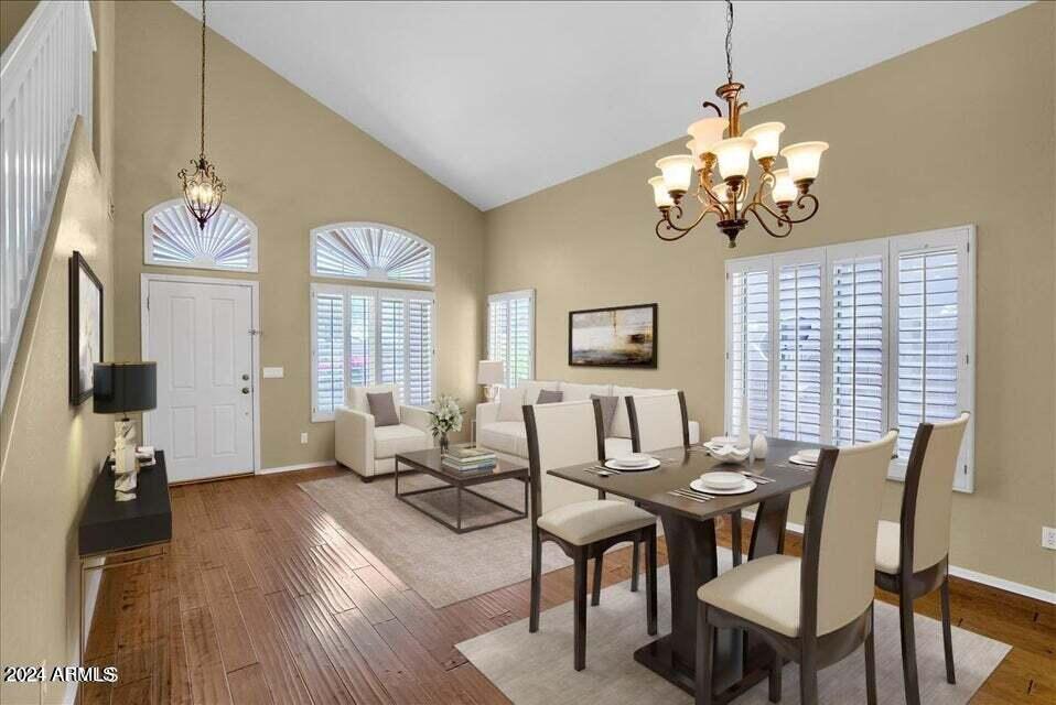 10476 E HILLERY Drive E