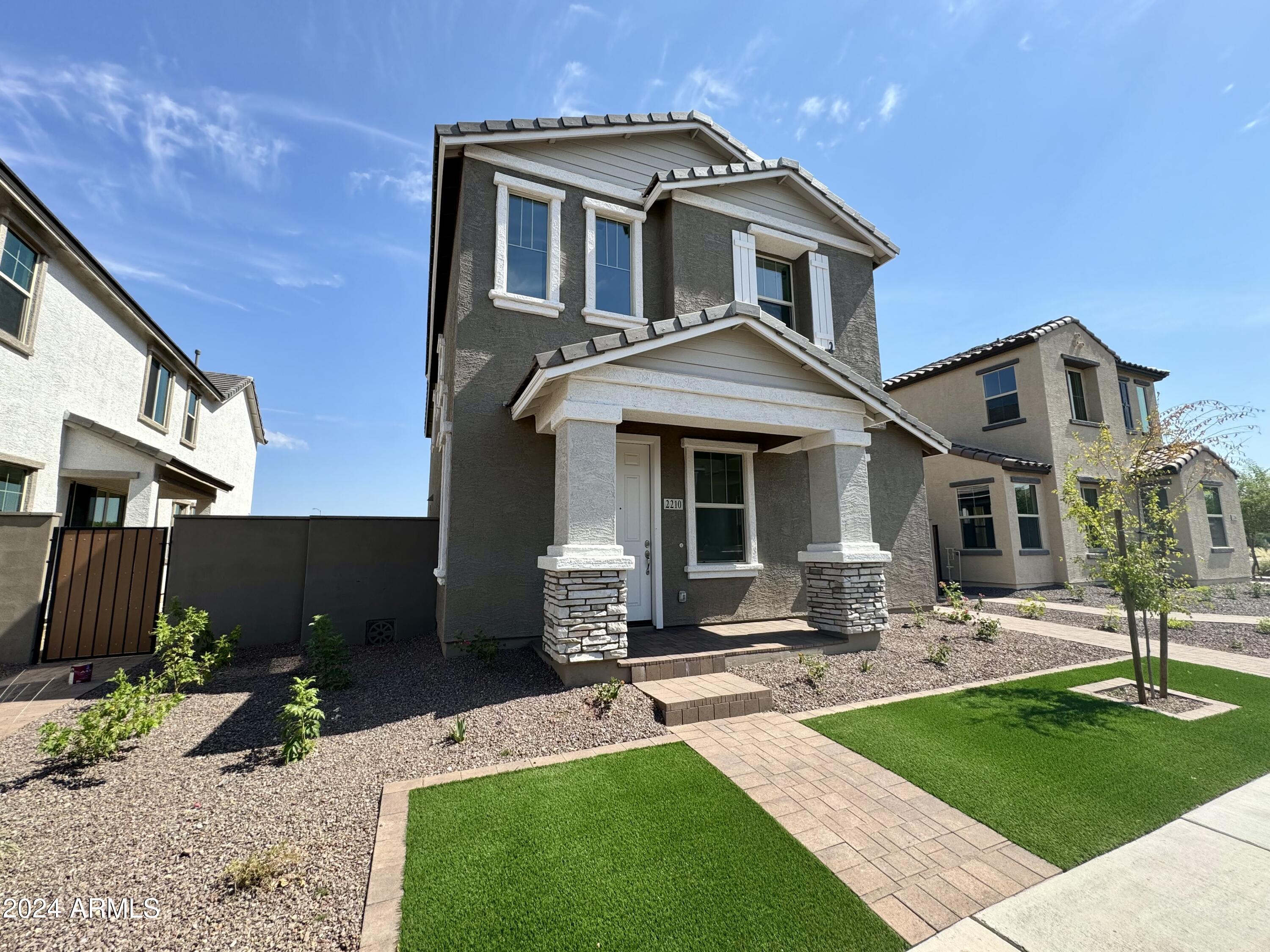2210 W PASO Trail