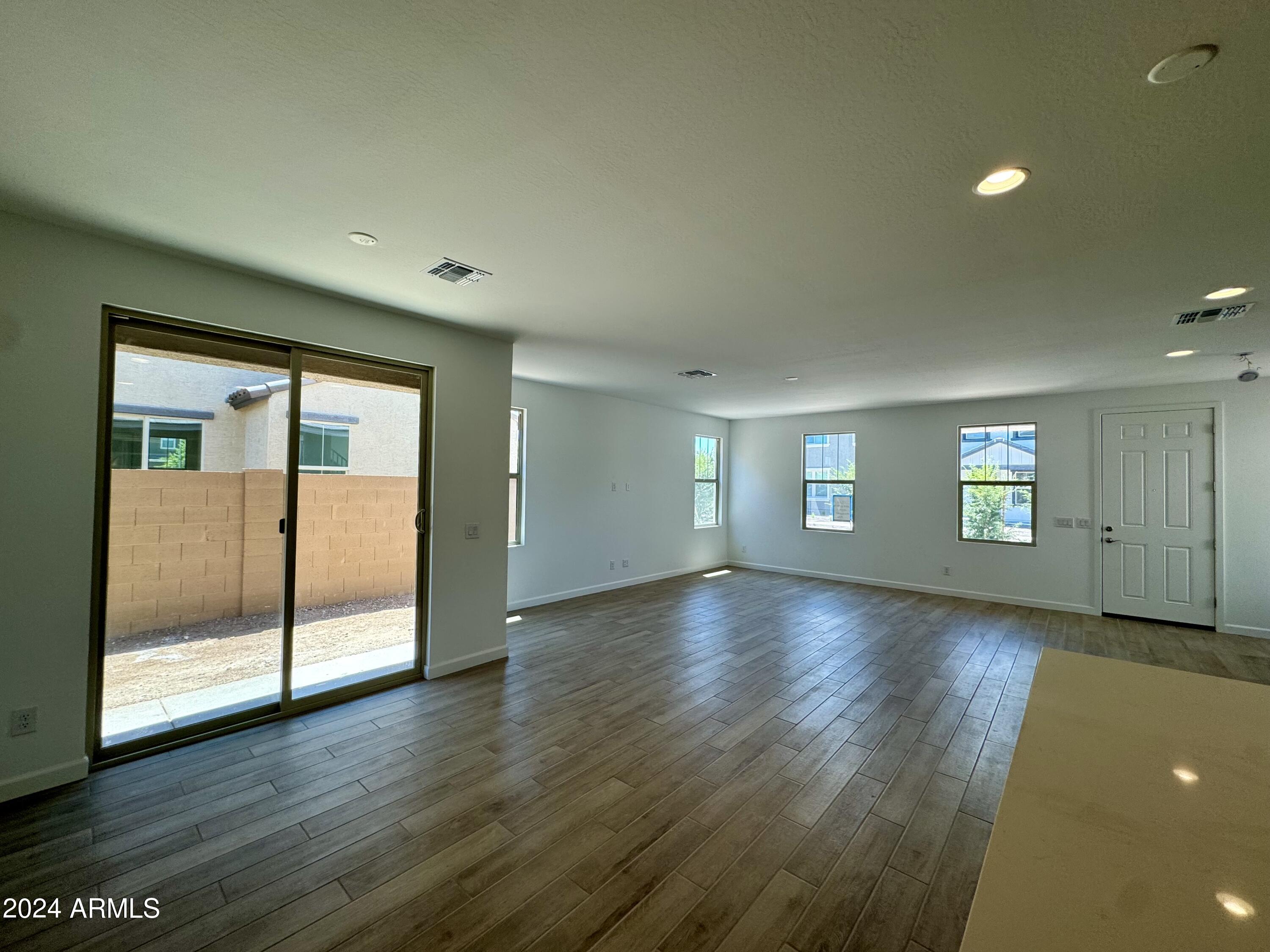 2210 W PASO Trail