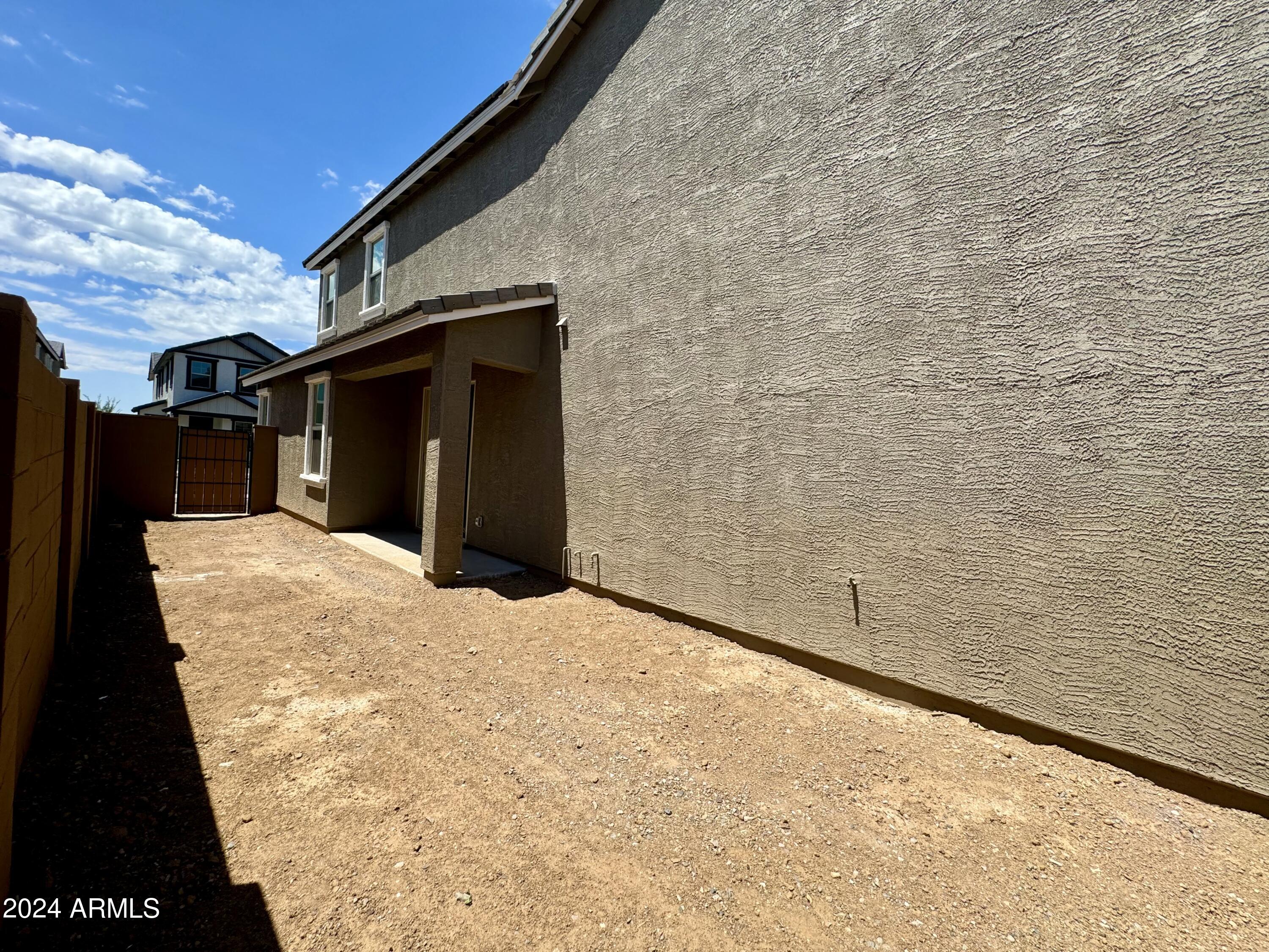 2210 W PASO Trail