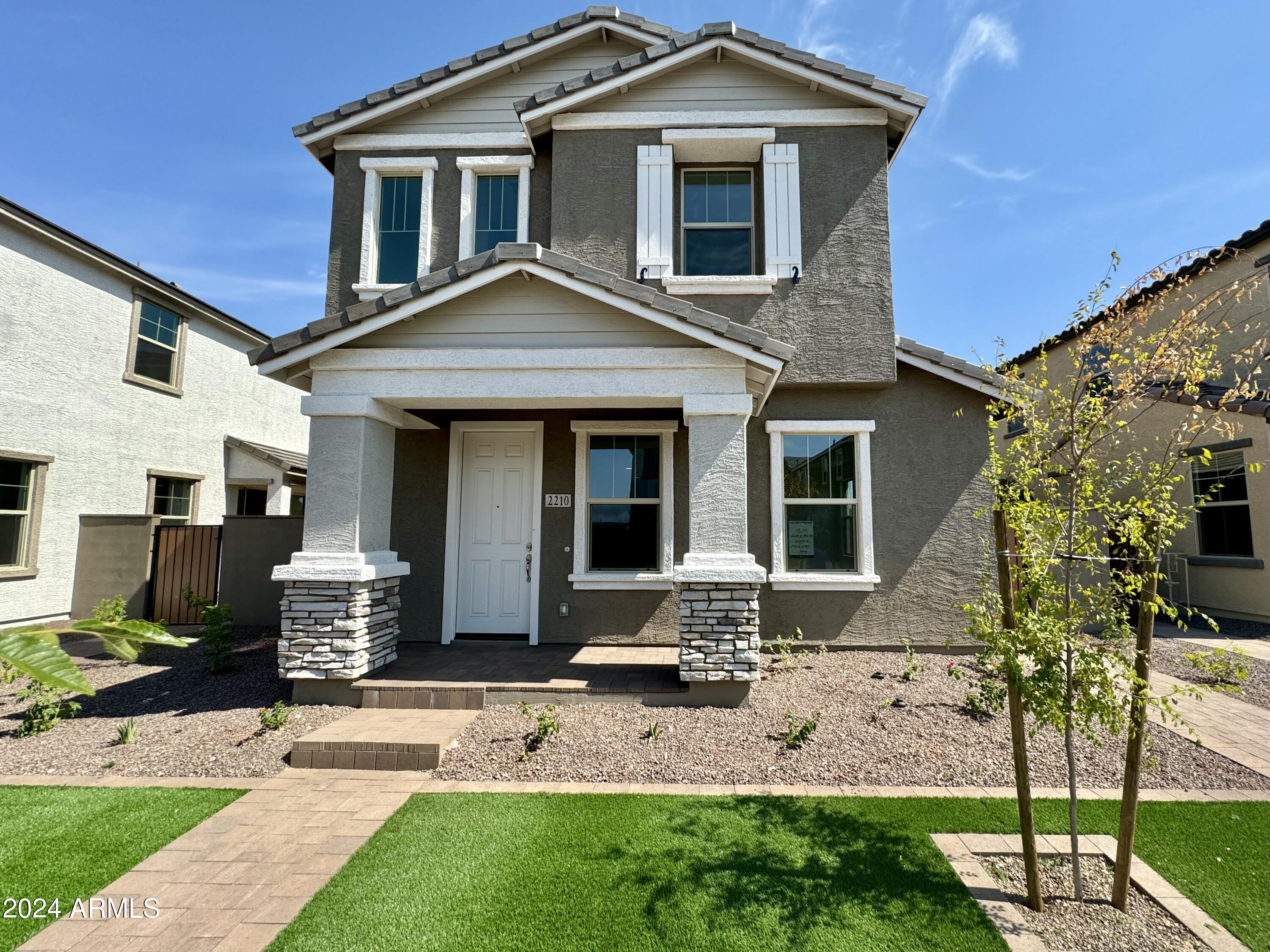 2210 W PASO Trail
