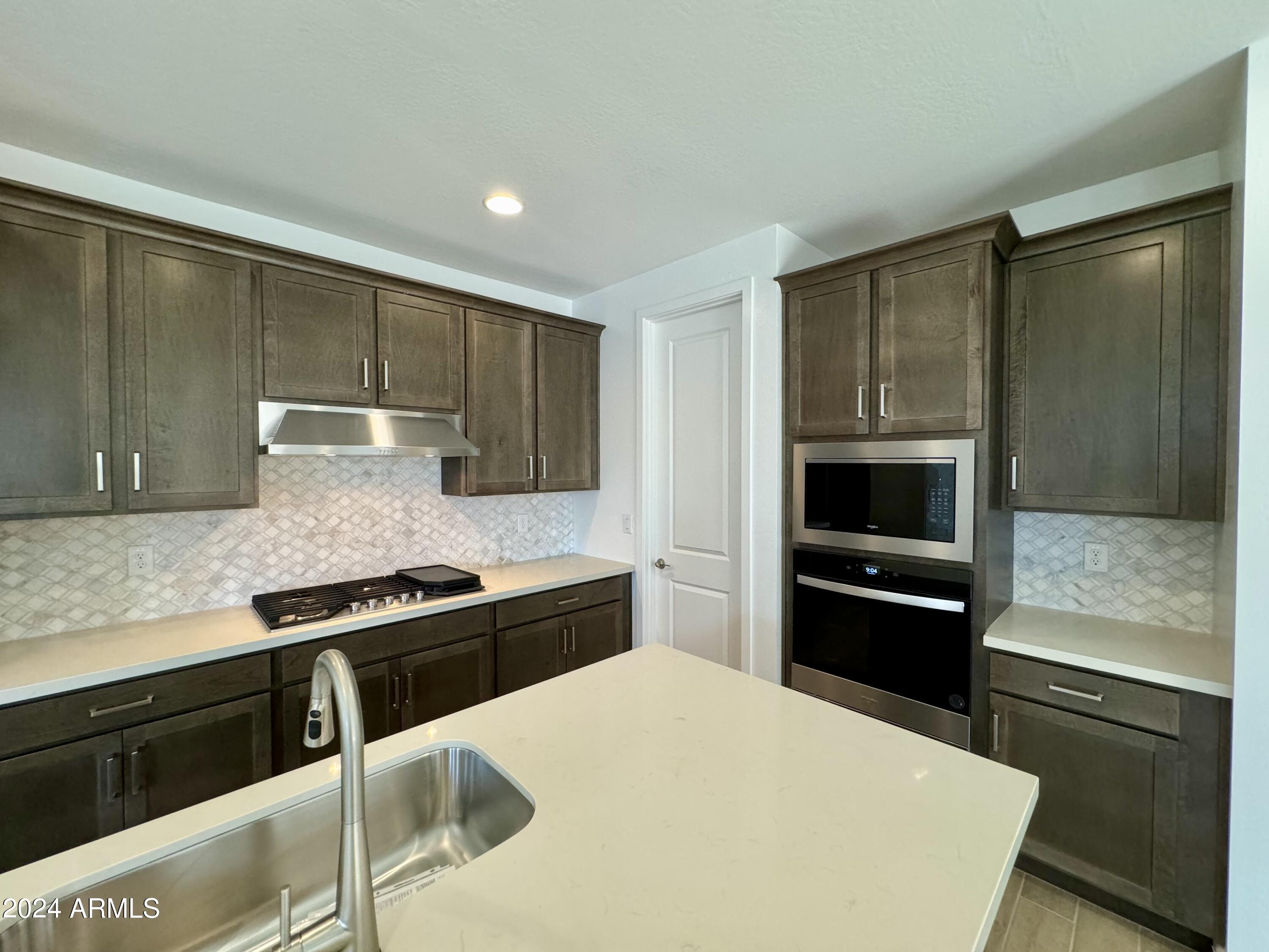 2210 W PASO Trail