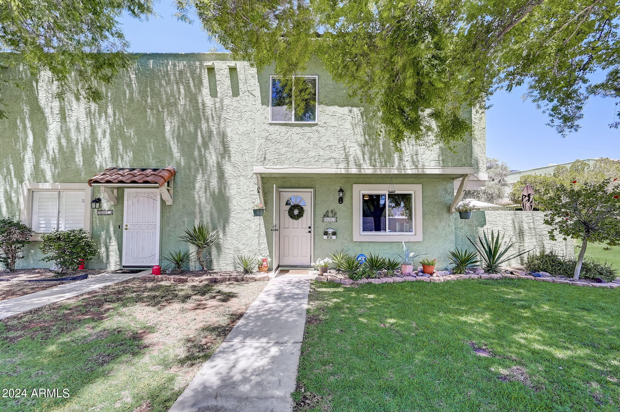 10207 N 8TH Place, B