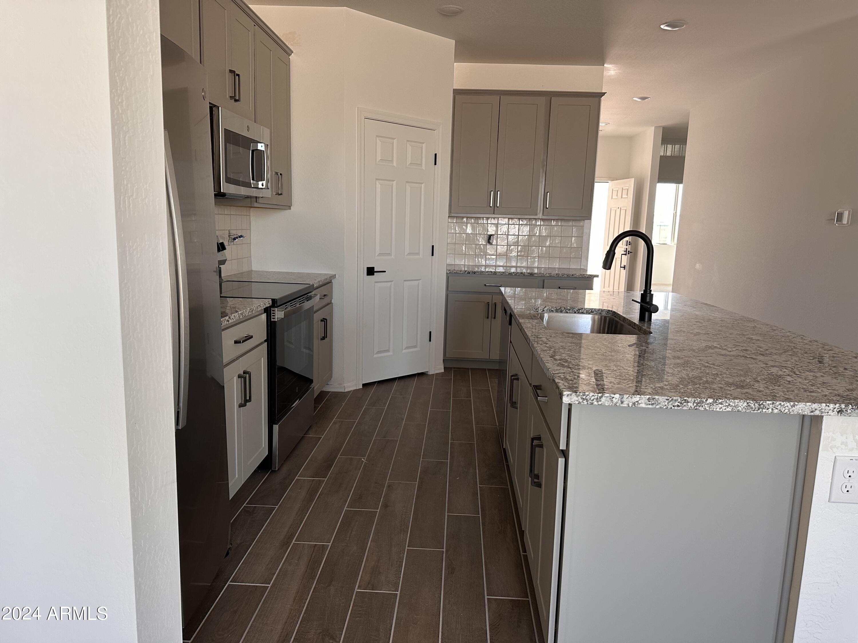 24092 W PECAN Road