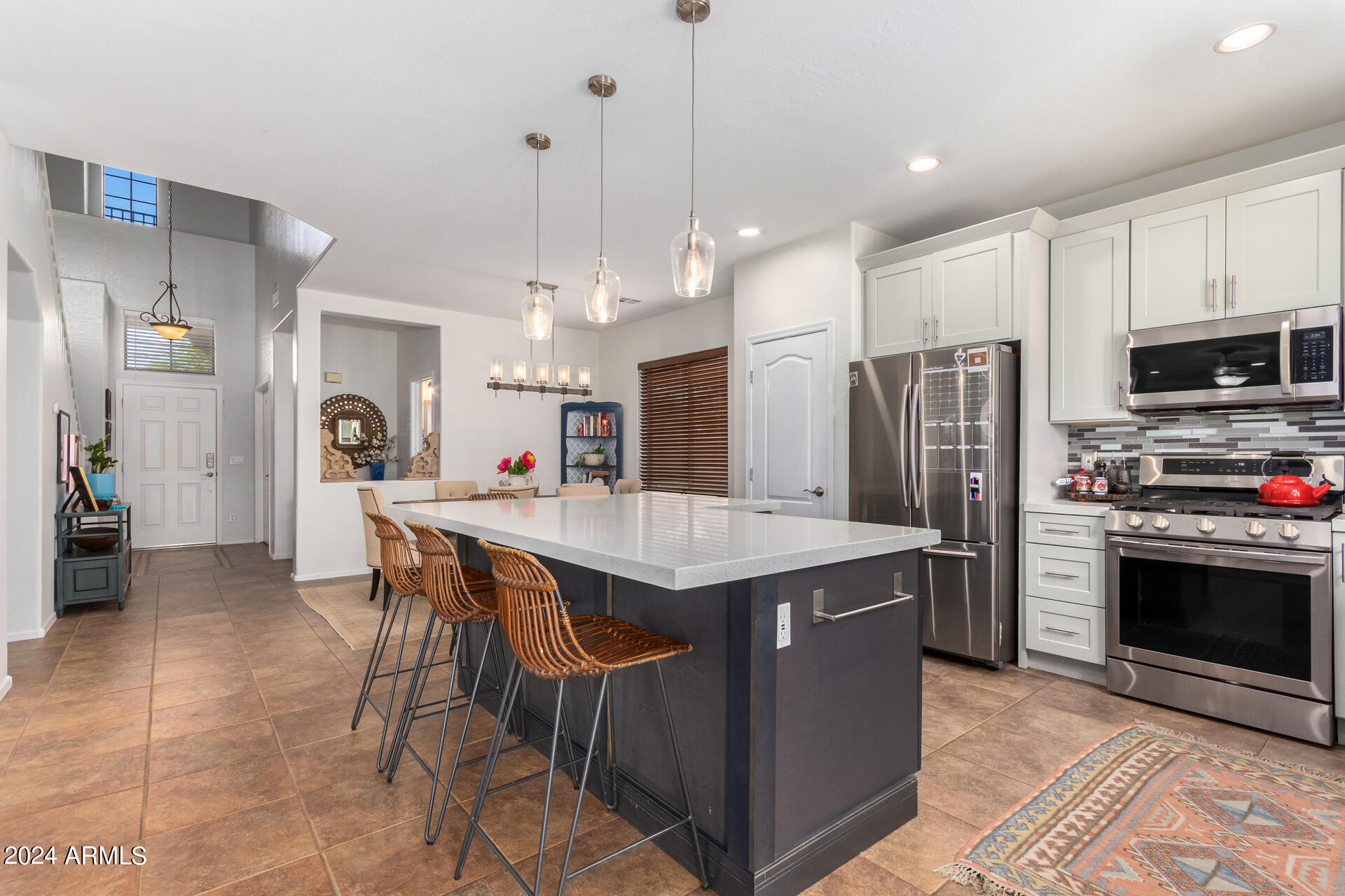 1526 E AZALEA Drive