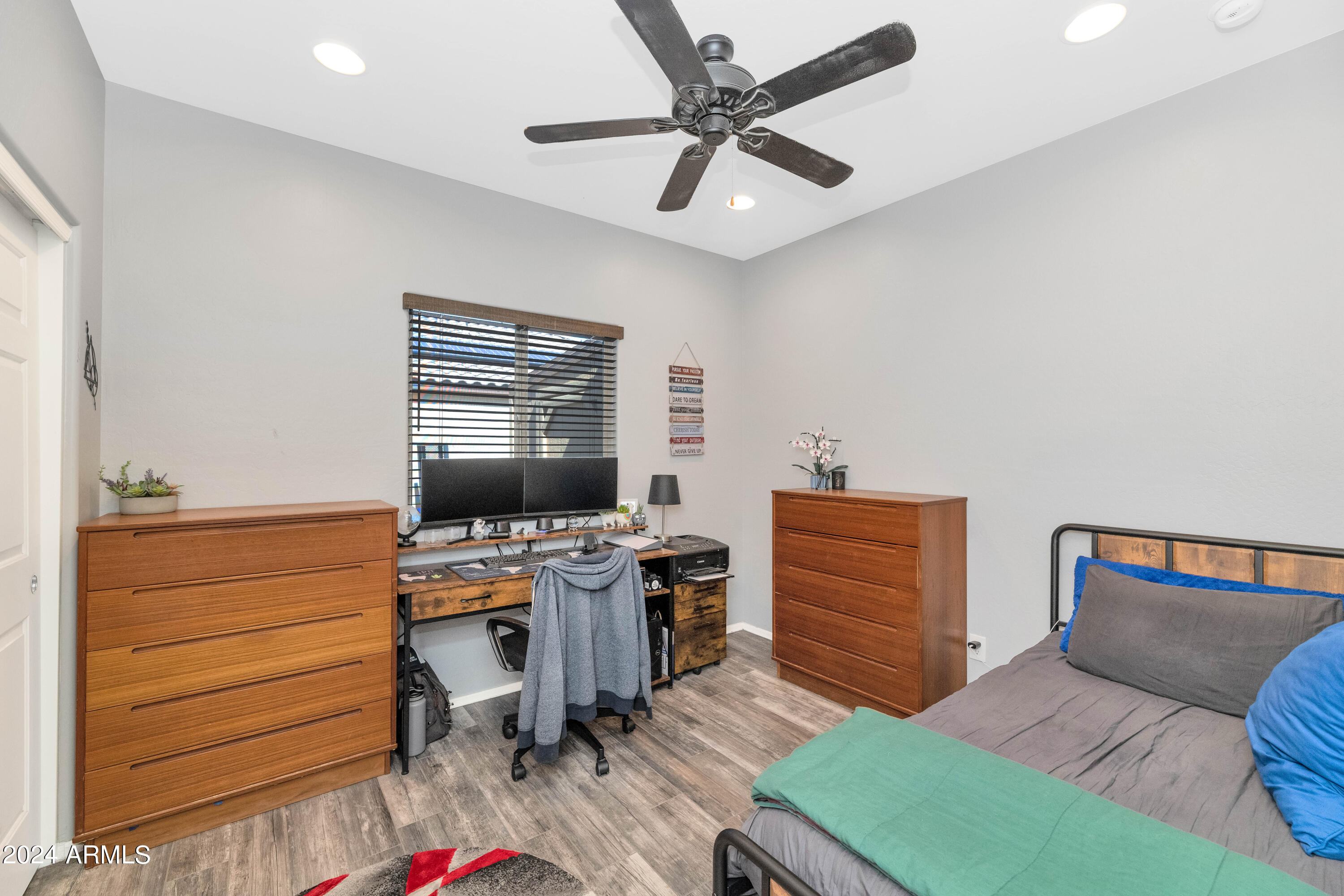 17371 W STRAIGHT ARROW Lane