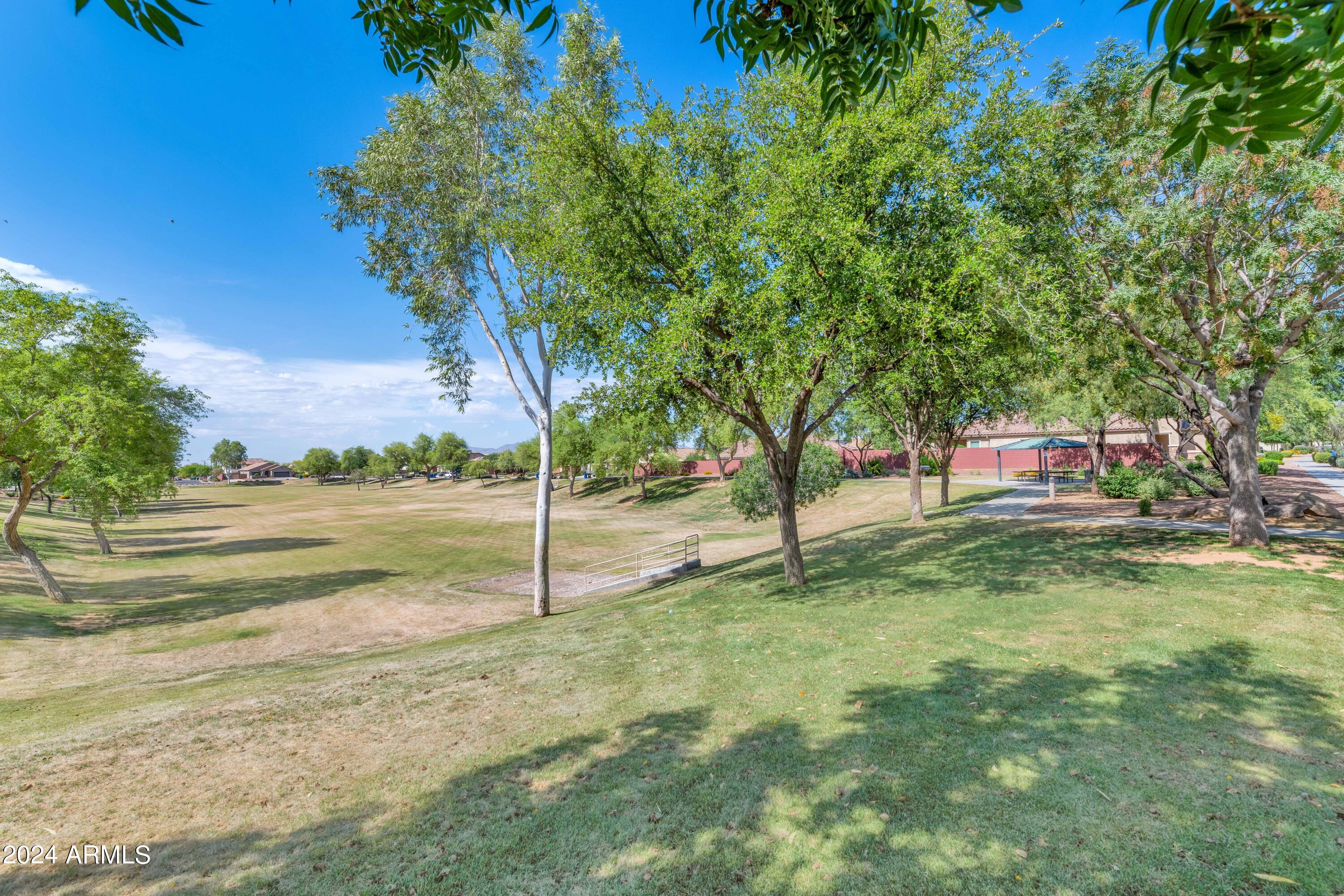 17371 W STRAIGHT ARROW Lane