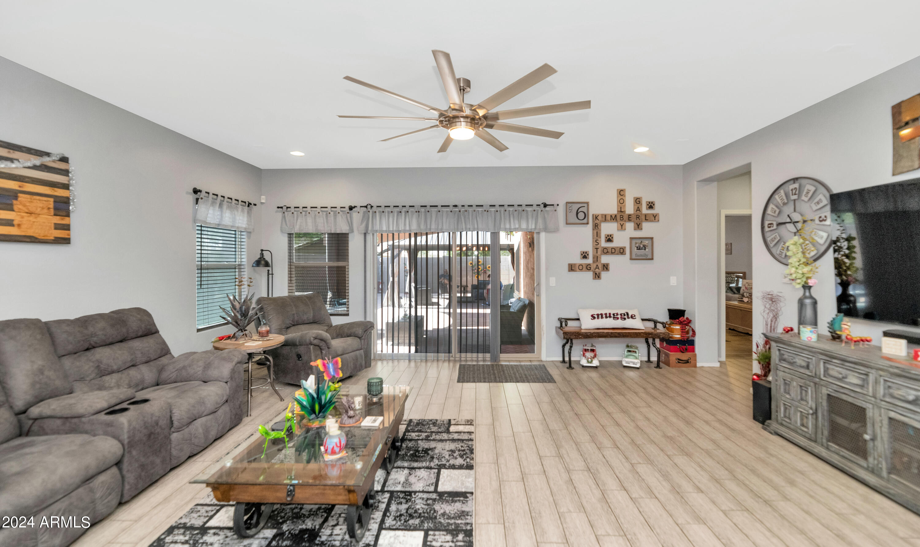 17371 W STRAIGHT ARROW Lane