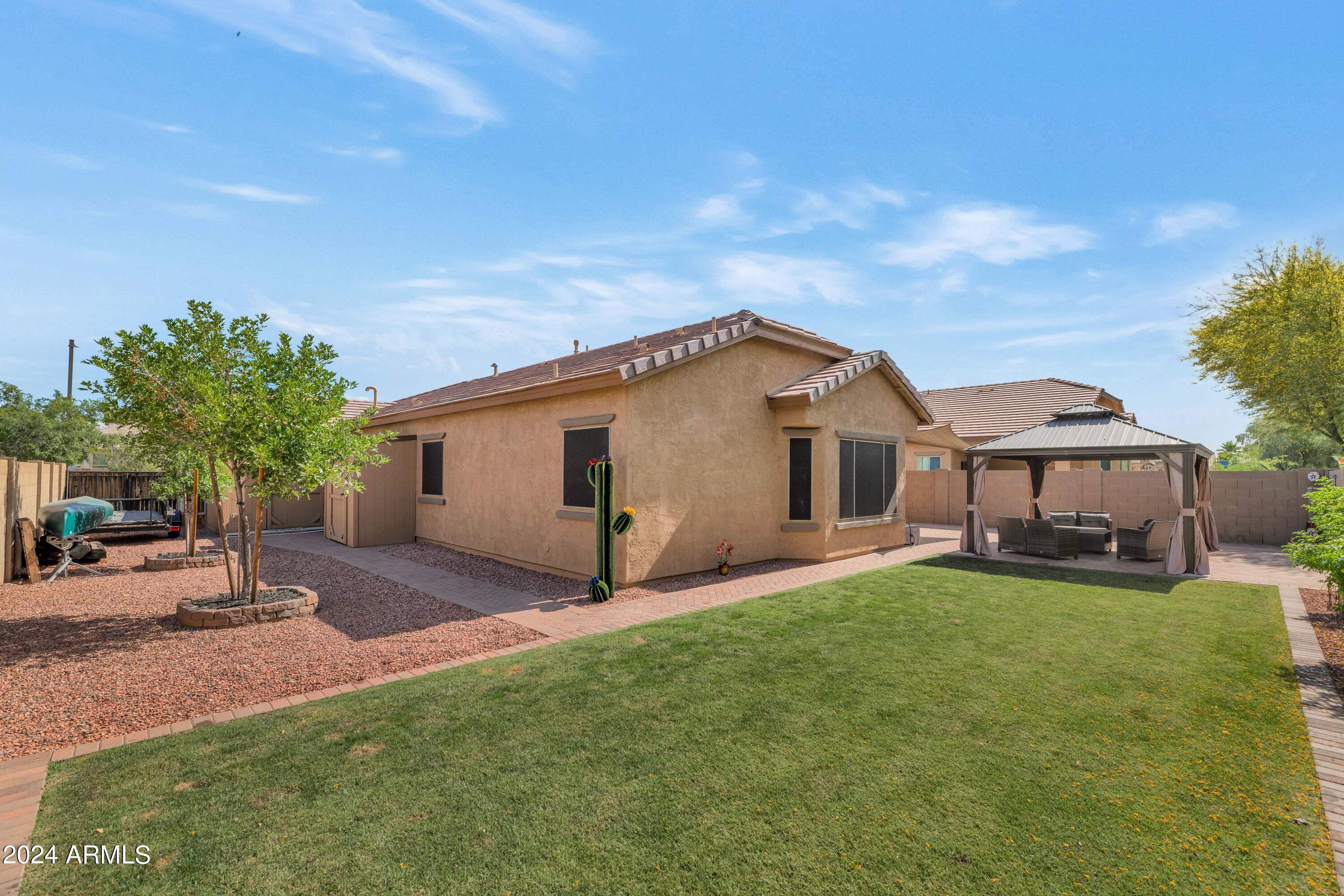 17371 W STRAIGHT ARROW Lane