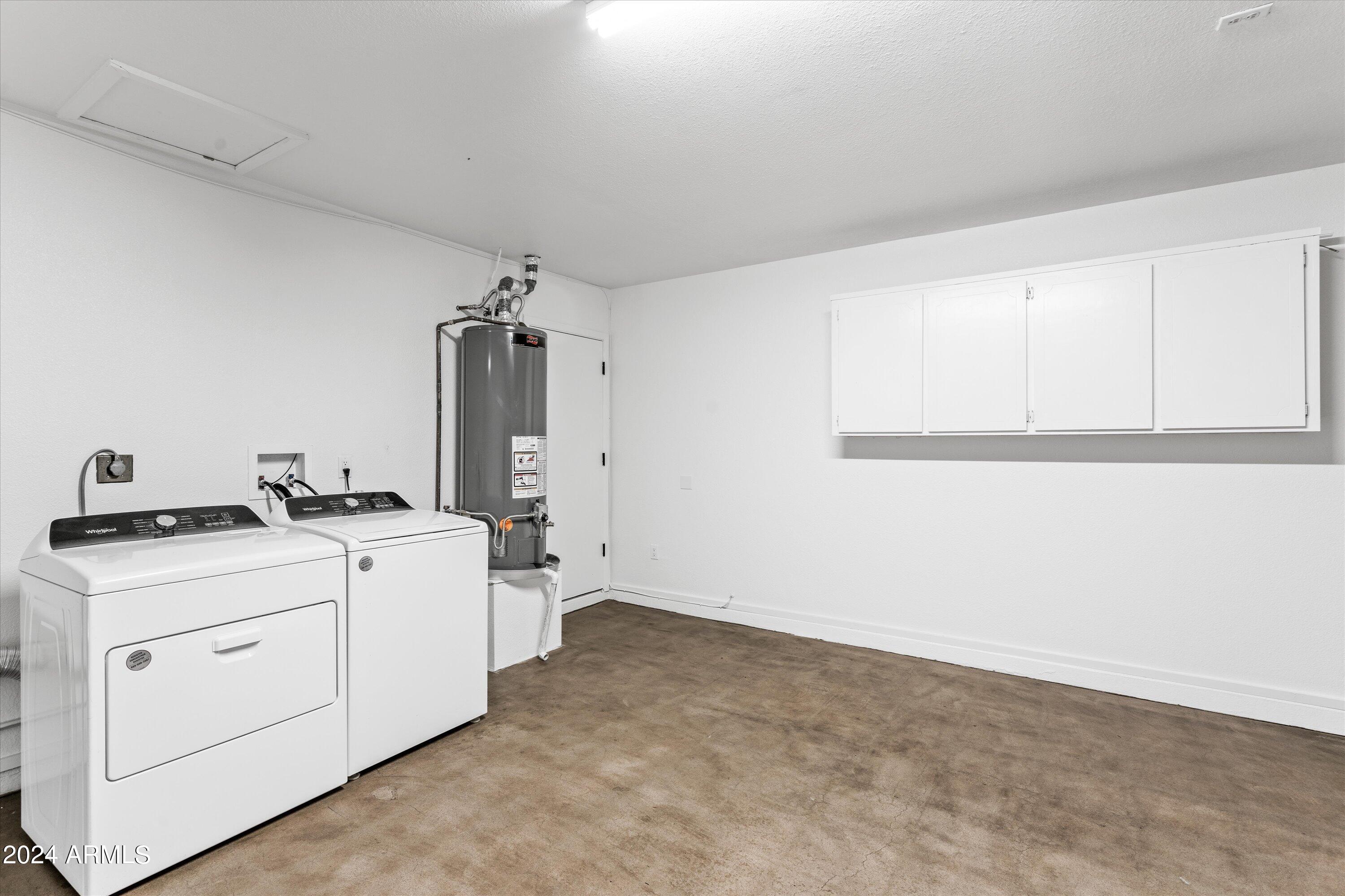 2525 E LA JOLLA Drive