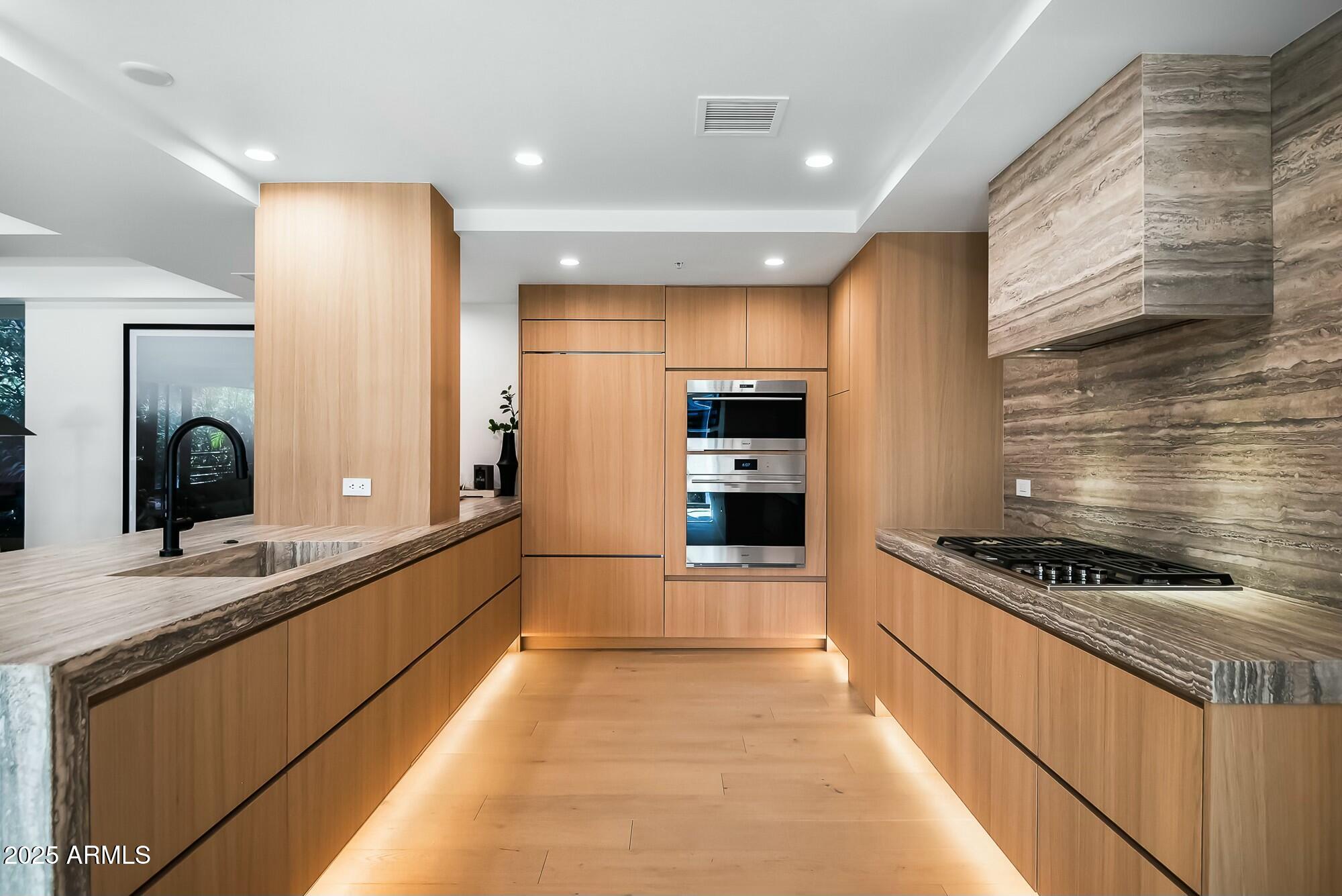 7127 E Rancho Vista Drive, 4001