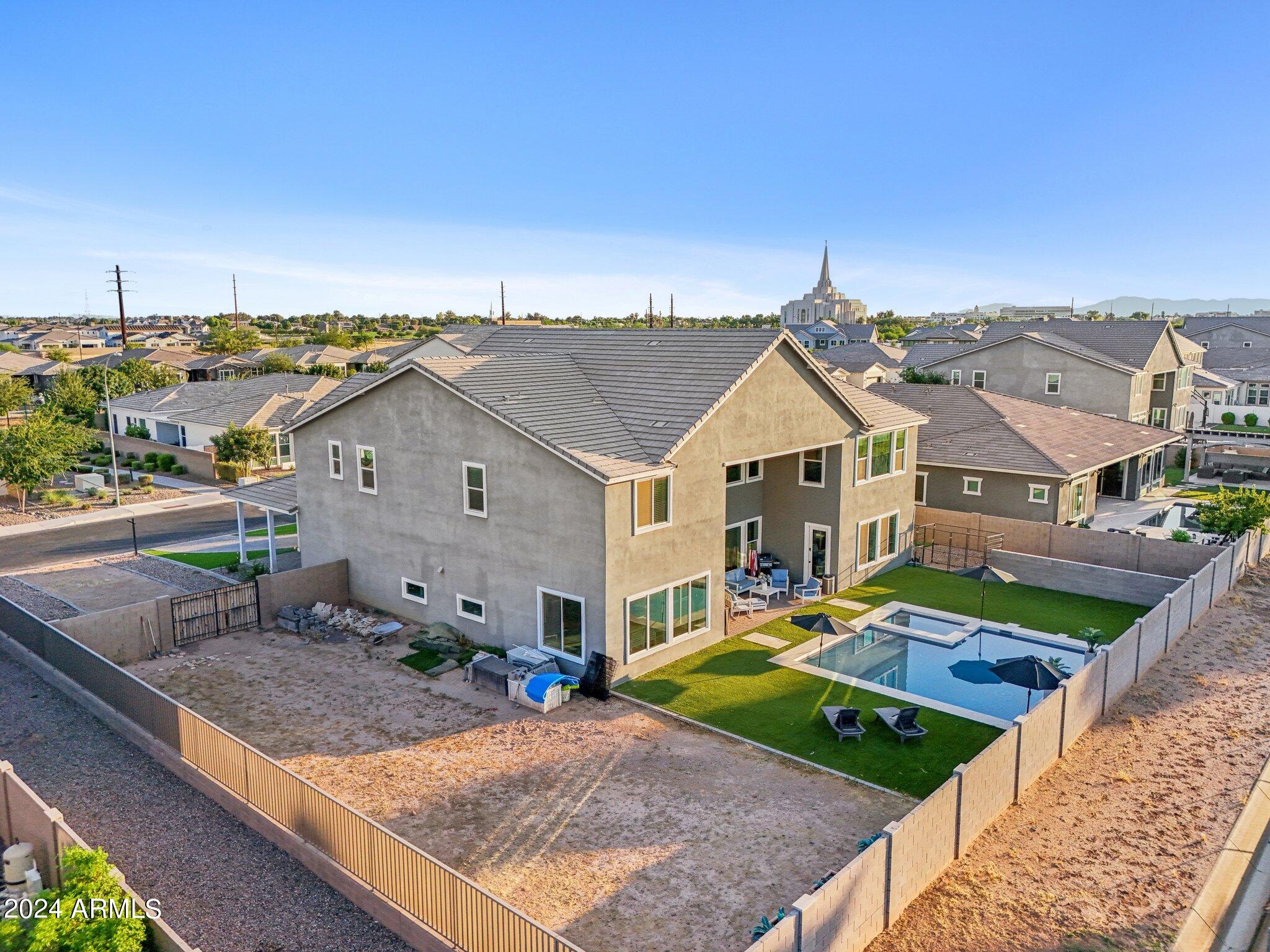 2694 E GERONIMO Street