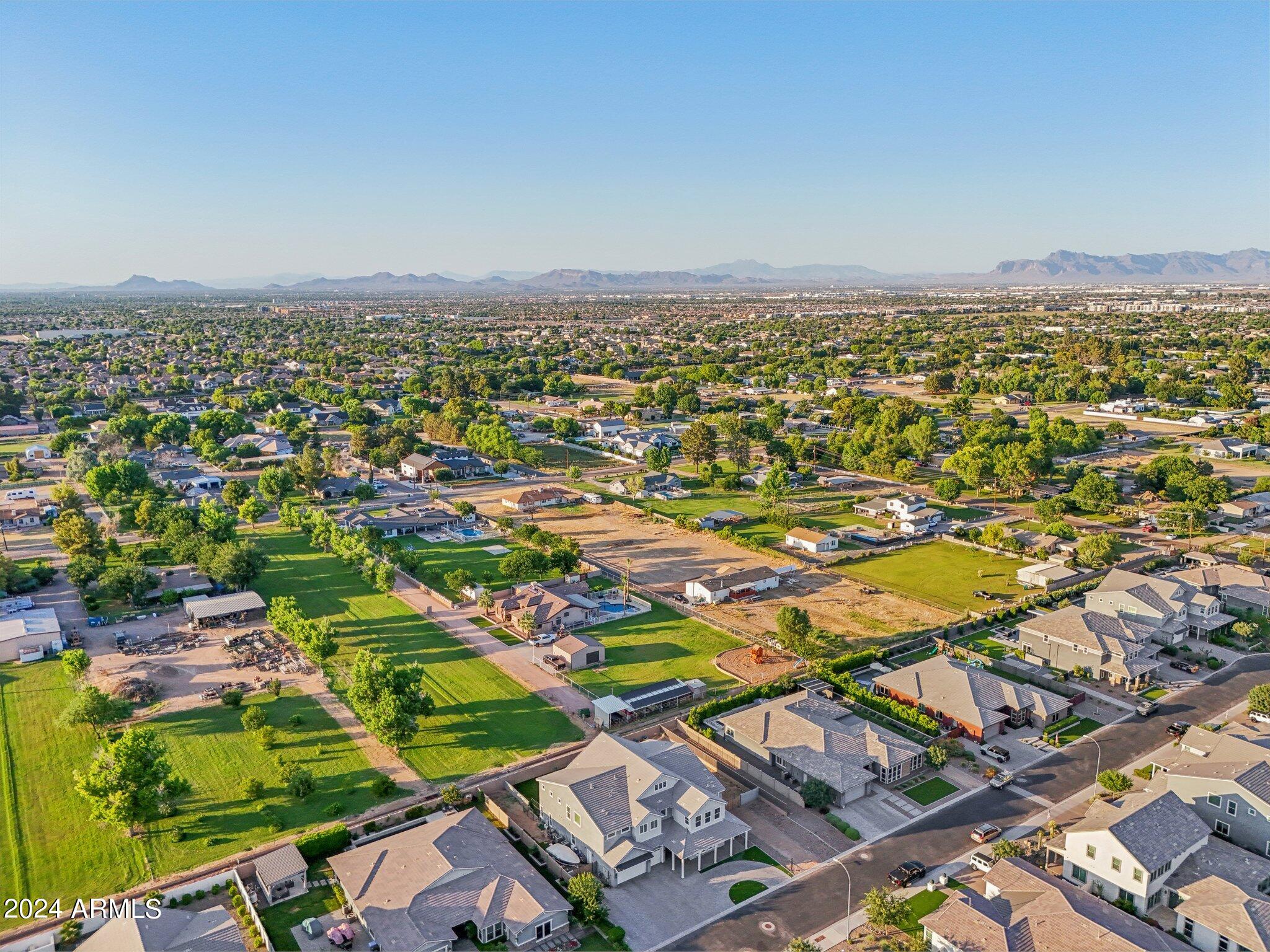 2694 E GERONIMO Street