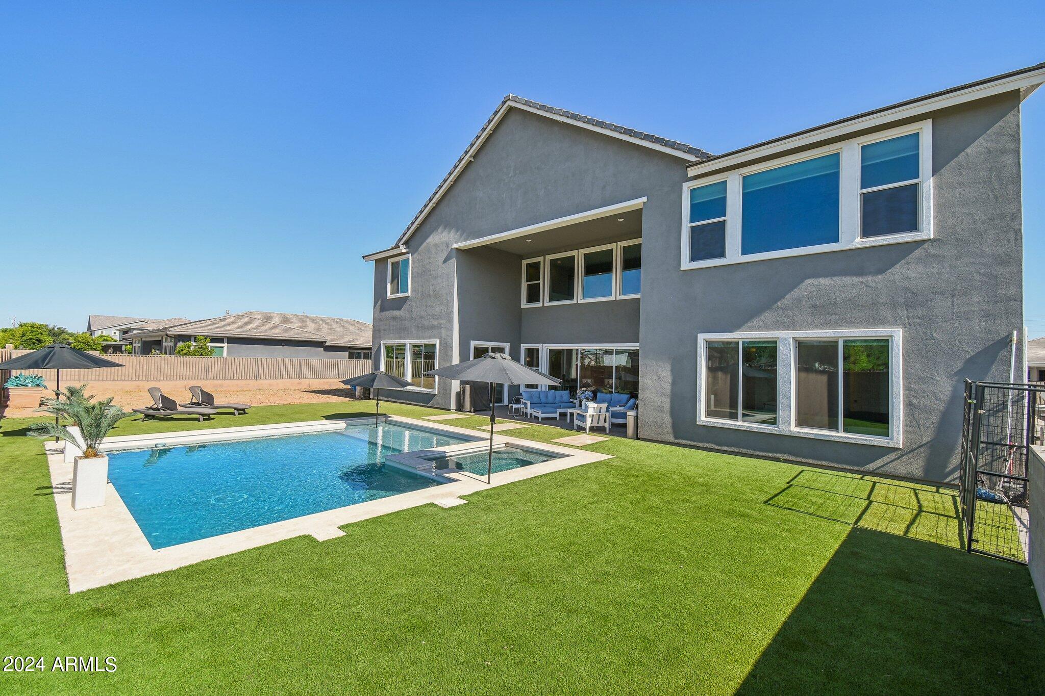 2694 E GERONIMO Street