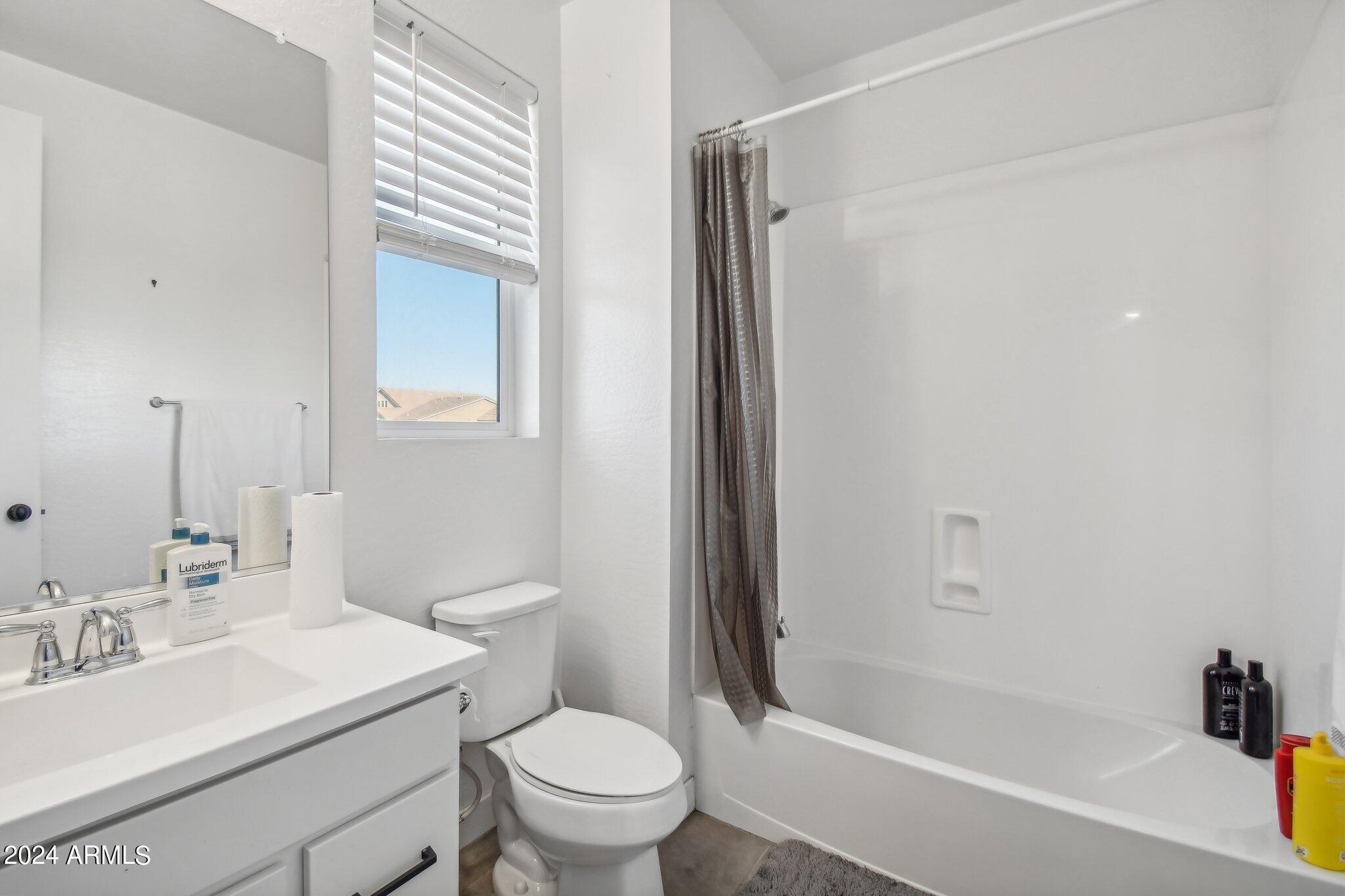 2694 E GERONIMO Street