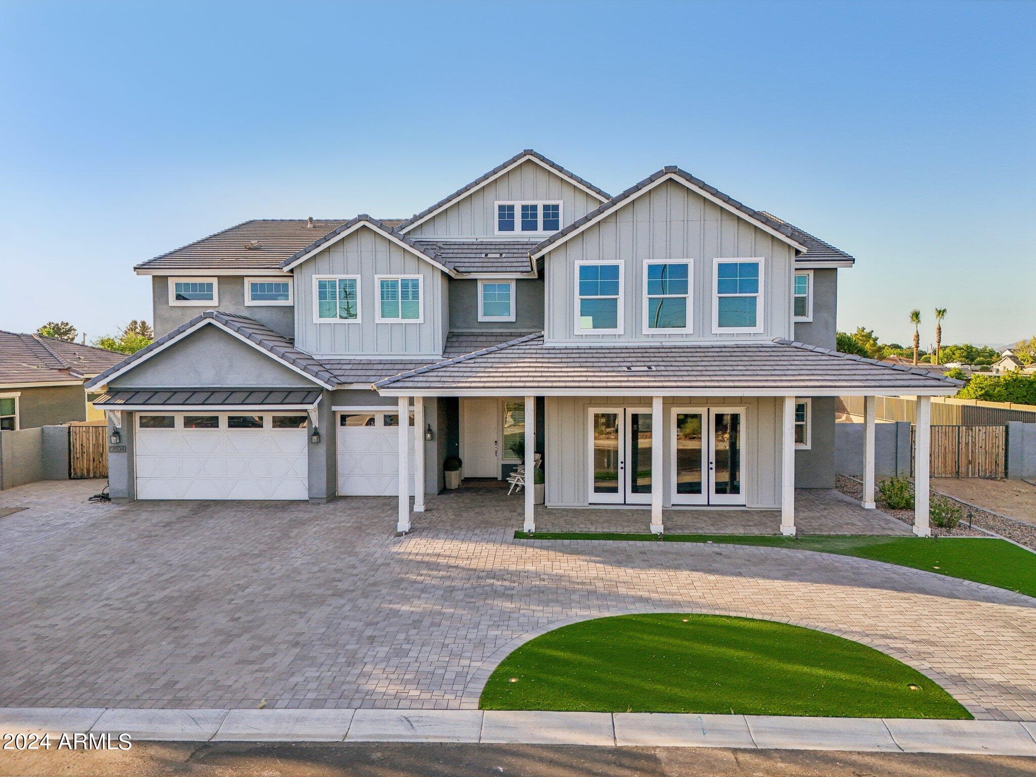 2694 E GERONIMO Street