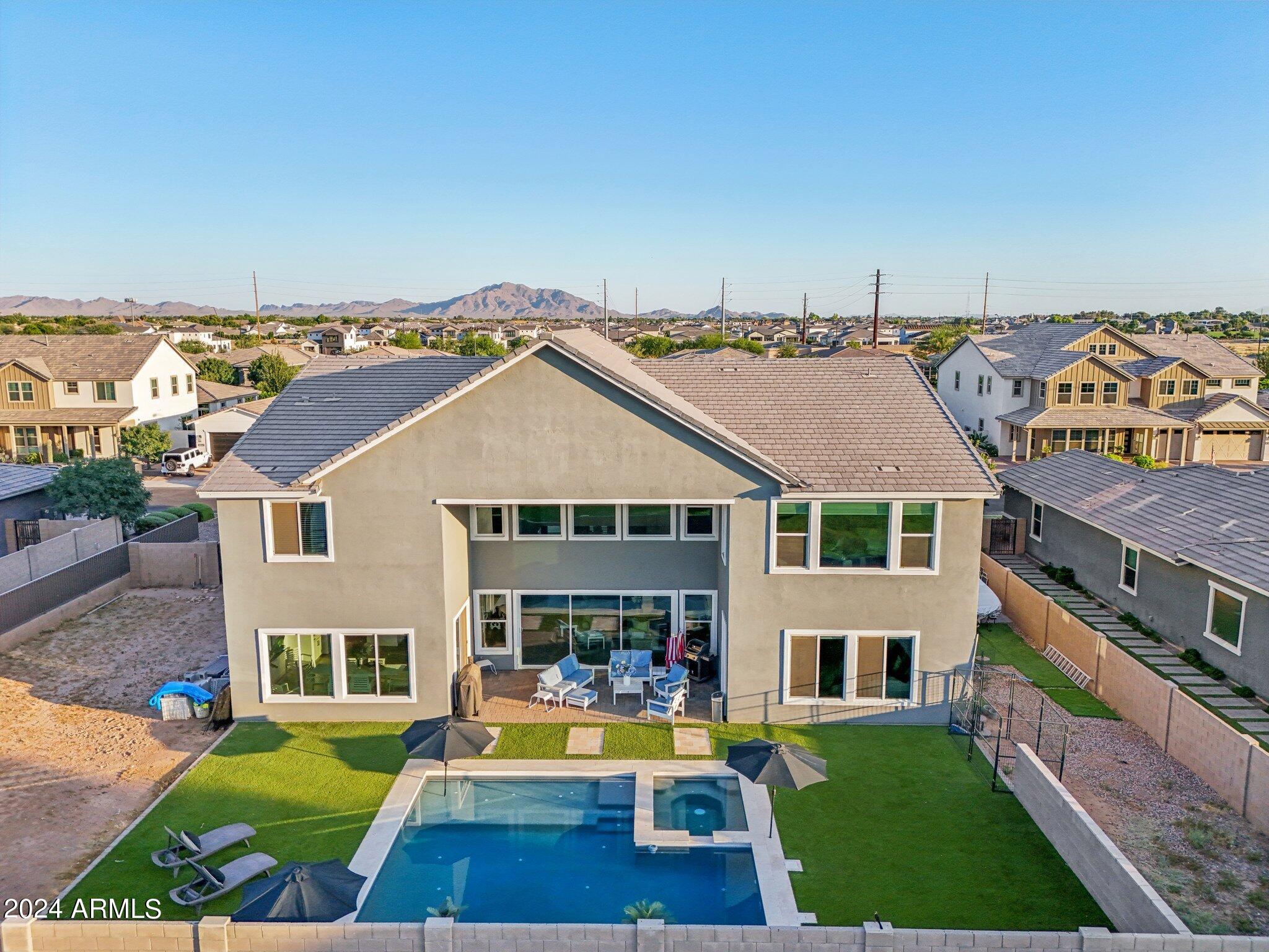 2694 E GERONIMO Street