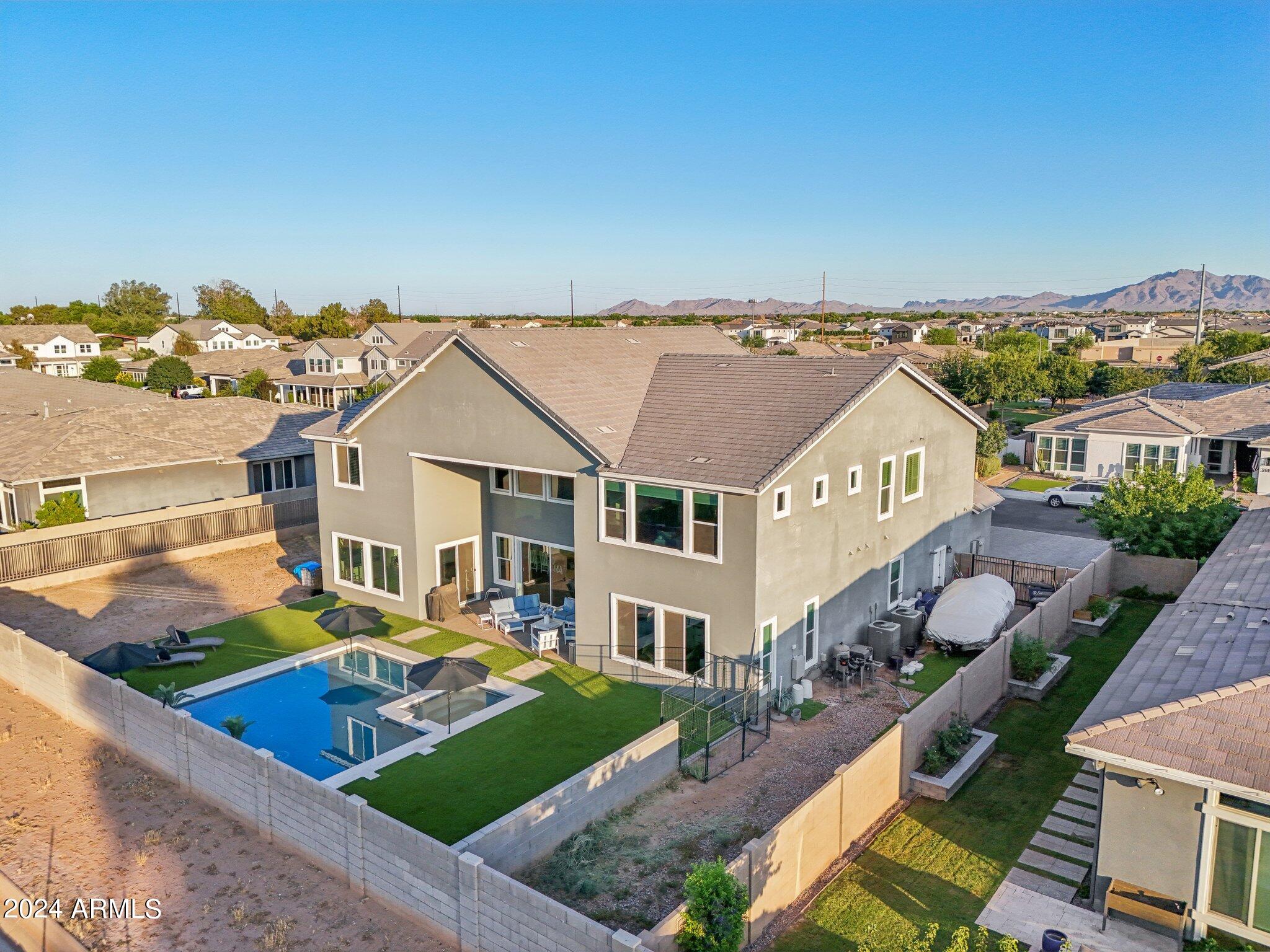 2694 E GERONIMO Street