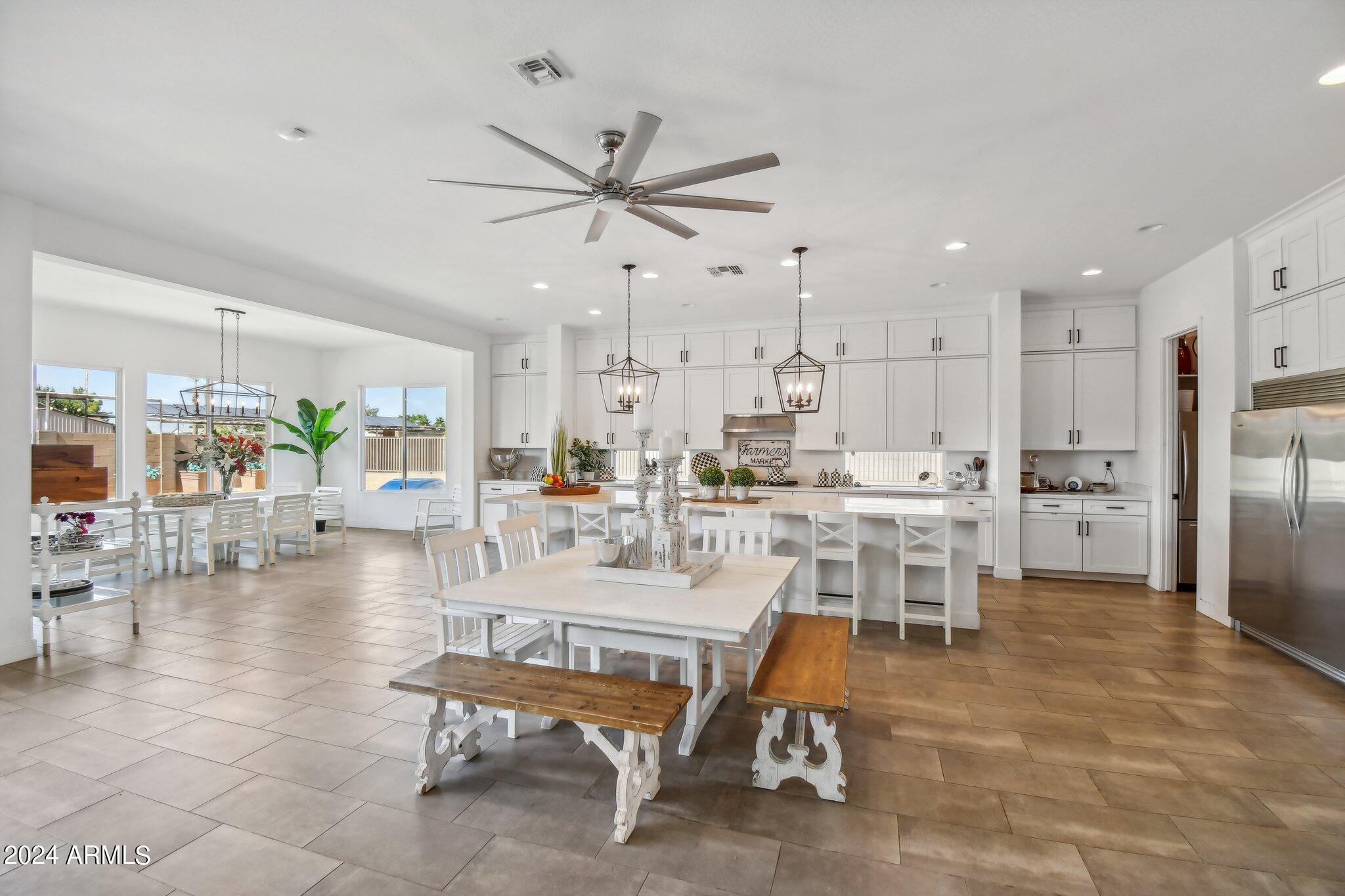 2694 E GERONIMO Street