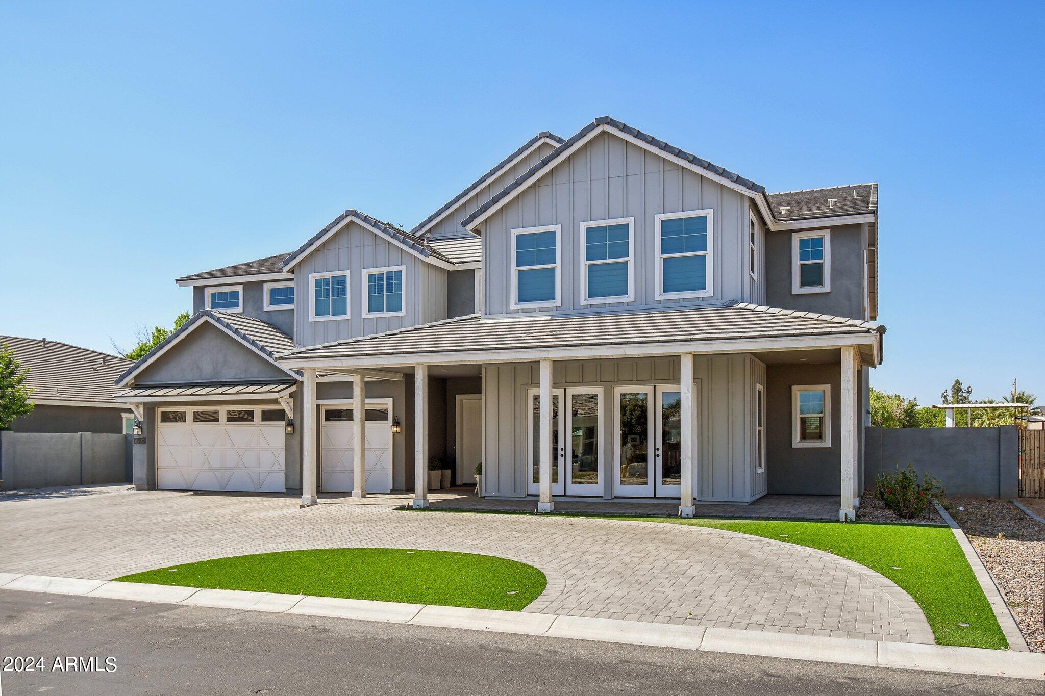 2694 E GERONIMO Street