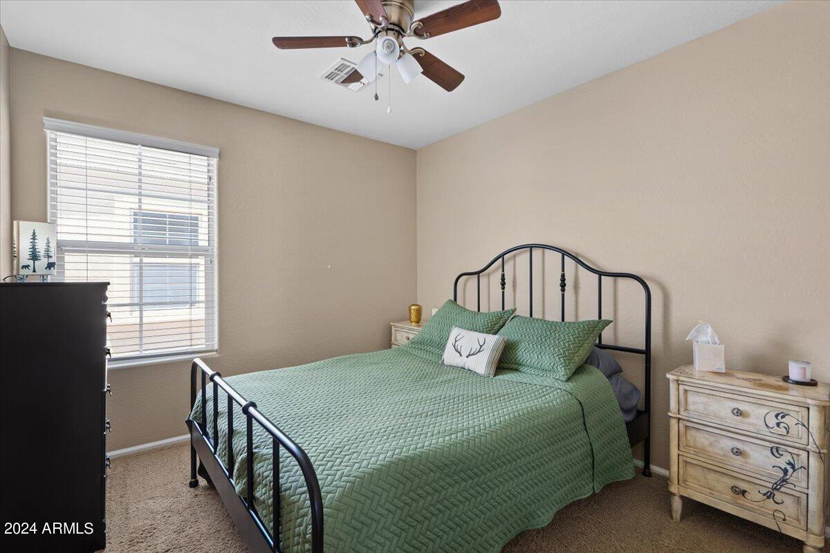 674 S LAVEEN Drive