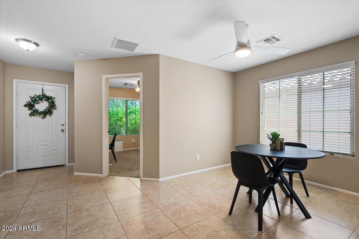 674 S LAVEEN Drive