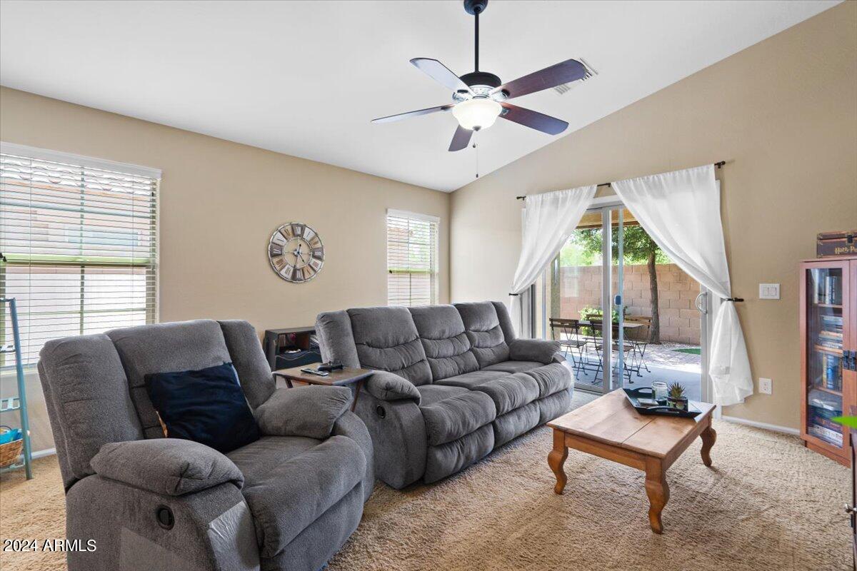 674 S LAVEEN Drive